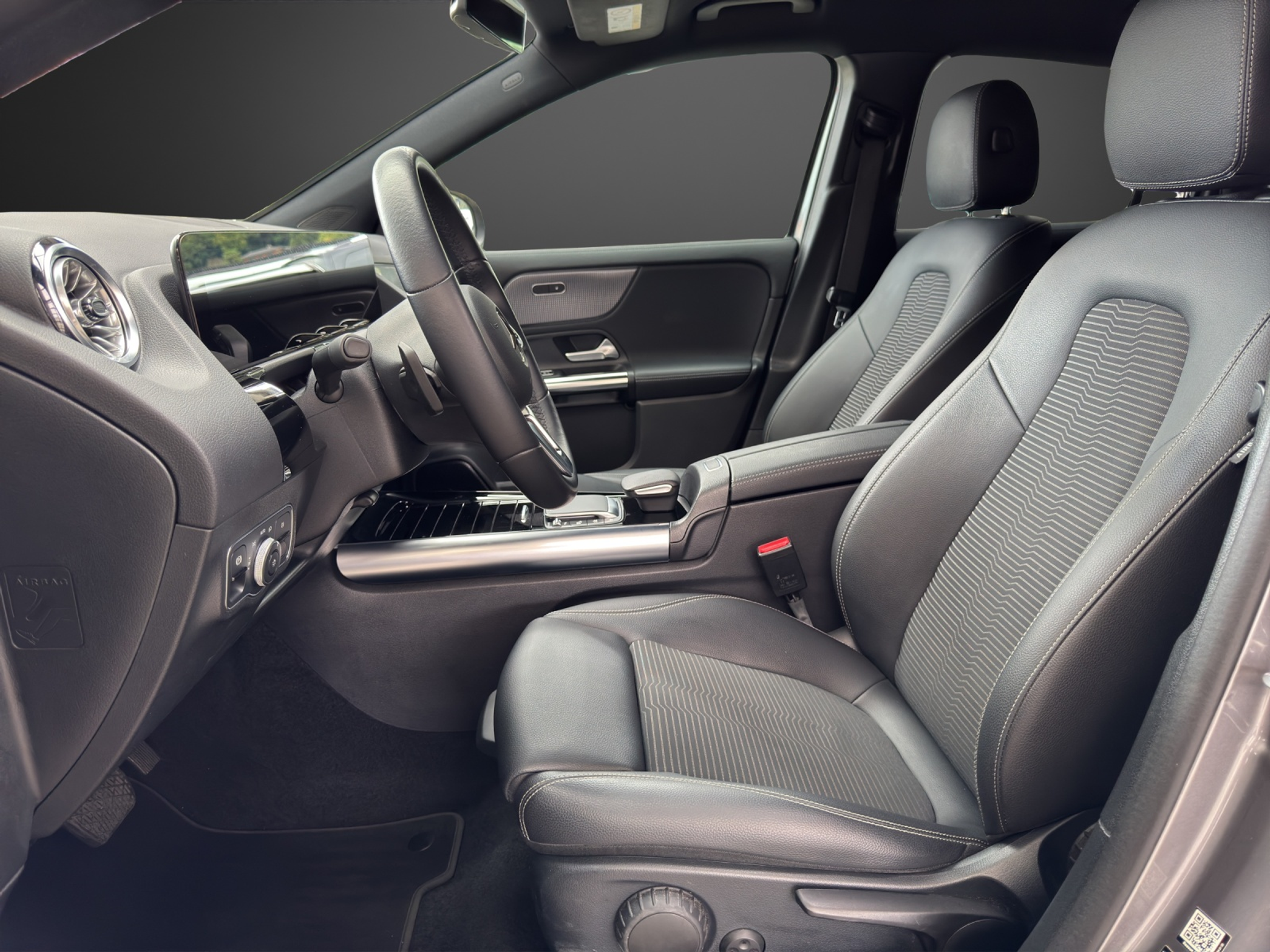 listing desktop thumbnail image 9