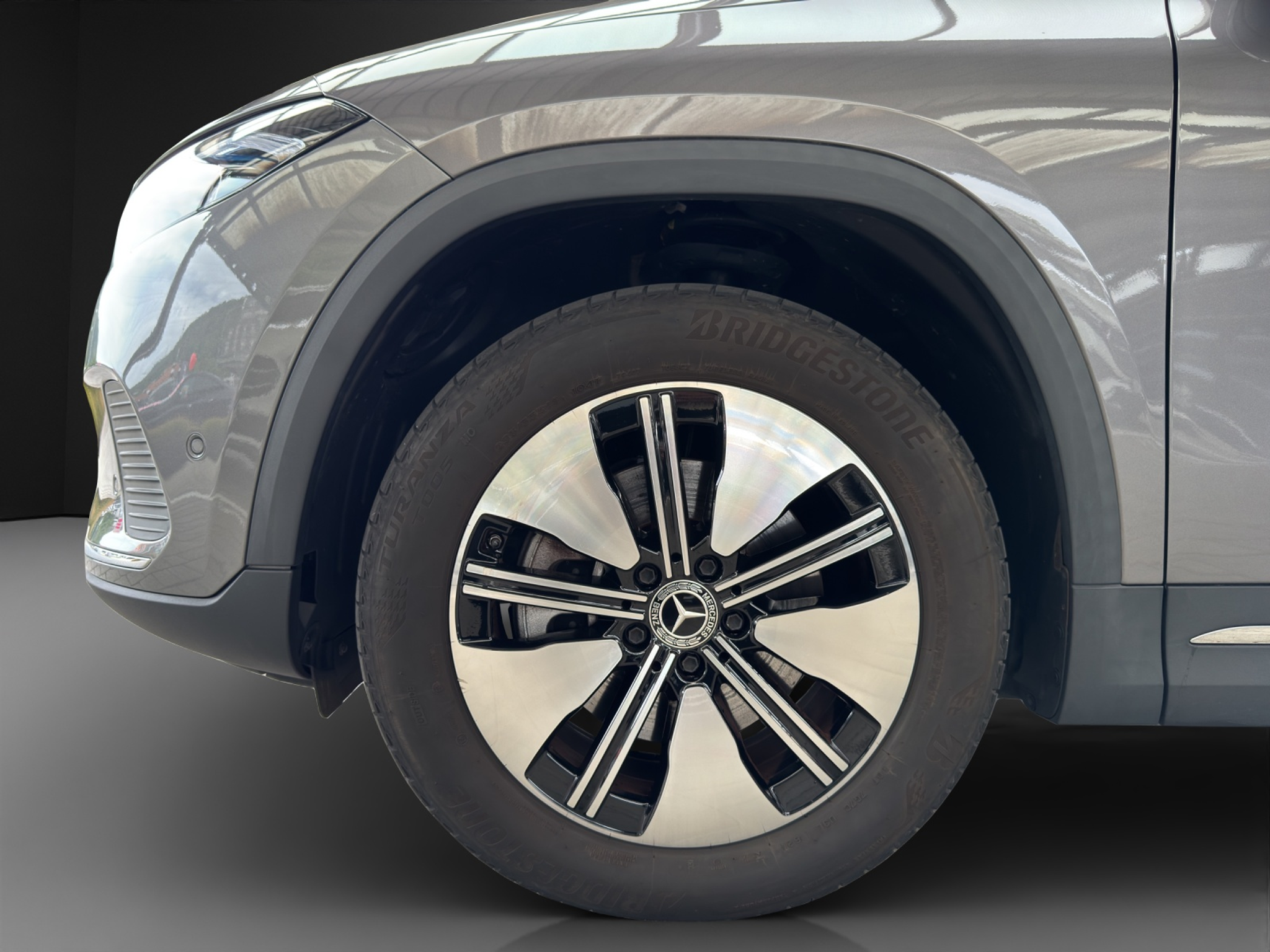 listing desktop thumbnail image 7