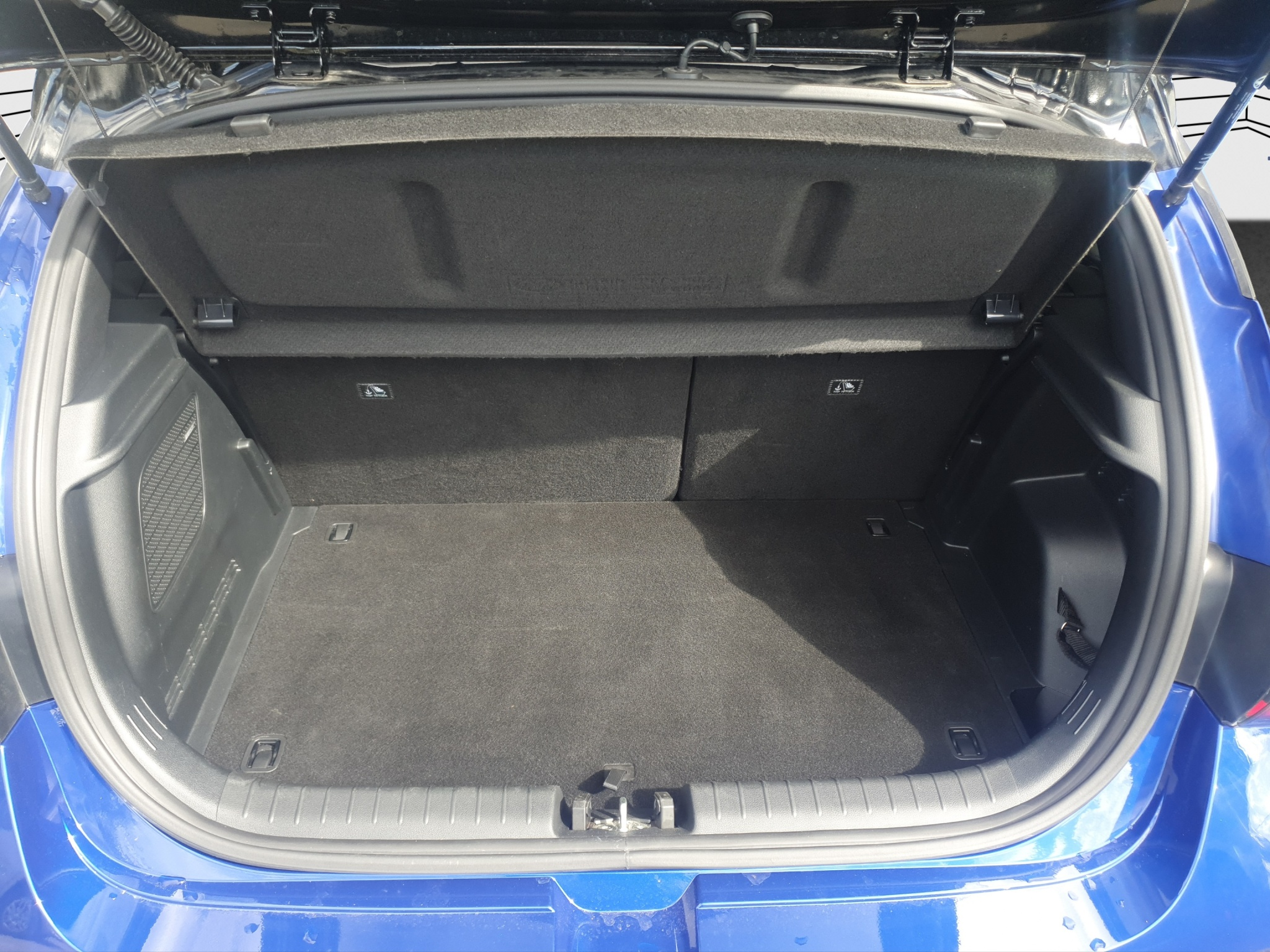 listing desktop thumbnail image 12