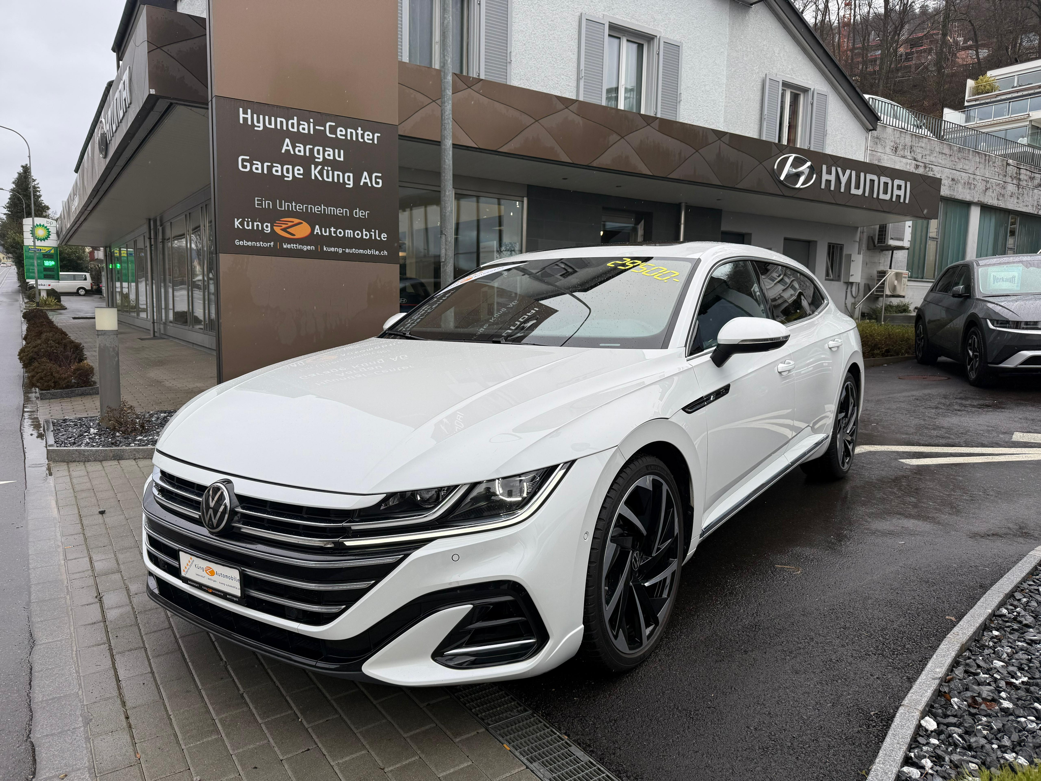 listing desktop thumbnail image 2