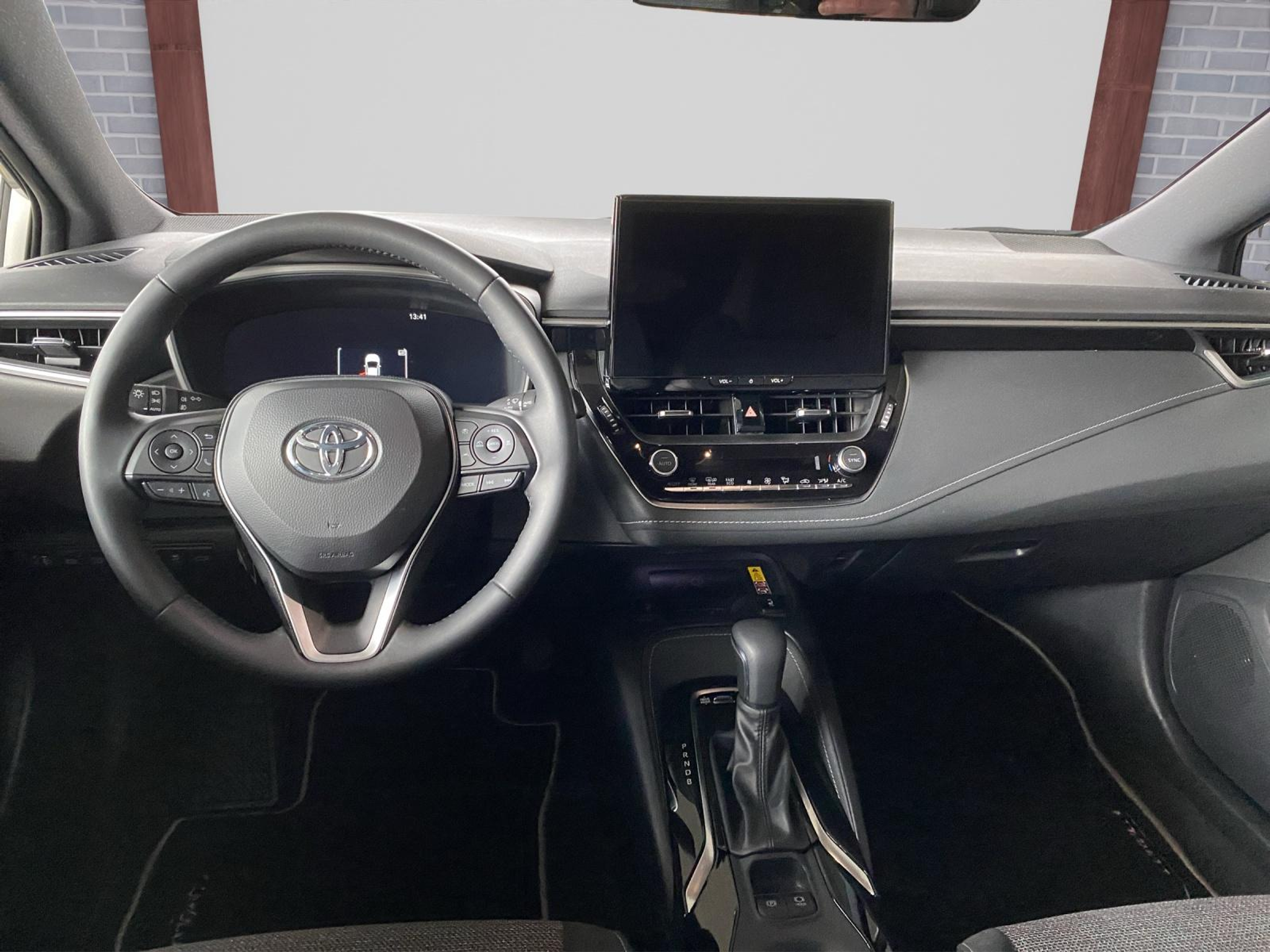 listing desktop thumbnail image 6