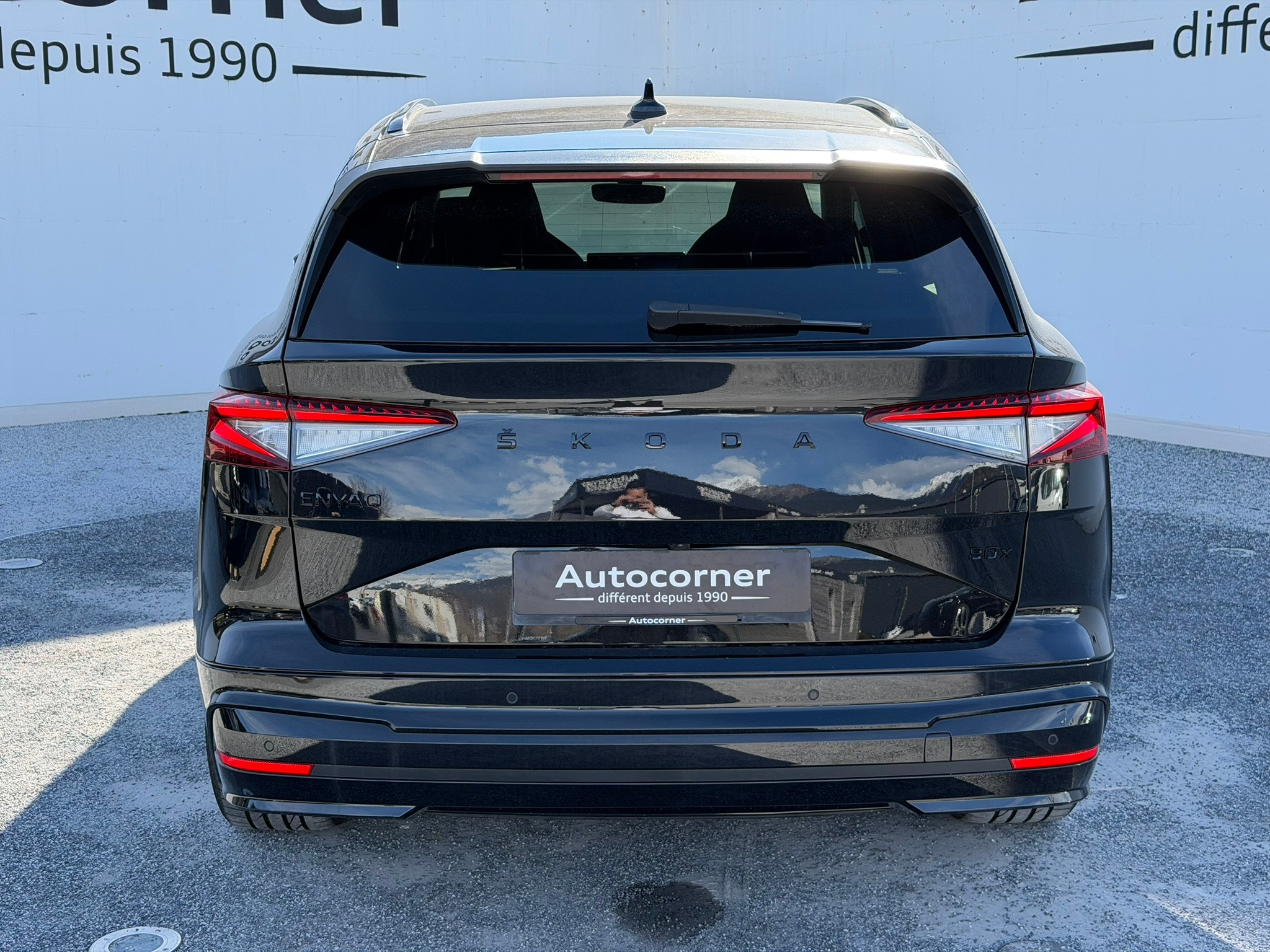 listing desktop thumbnail image 5