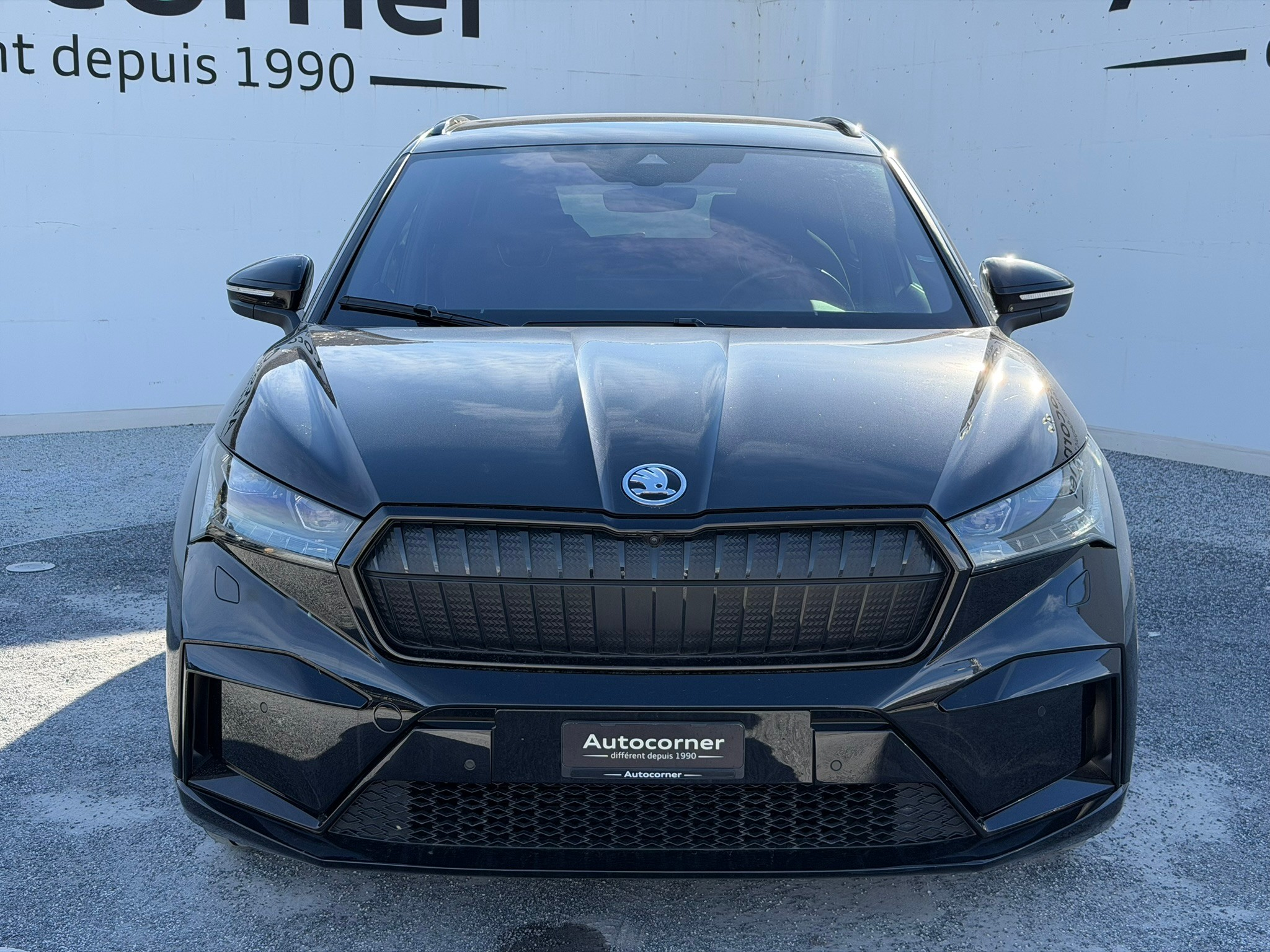 listing desktop thumbnail image 1