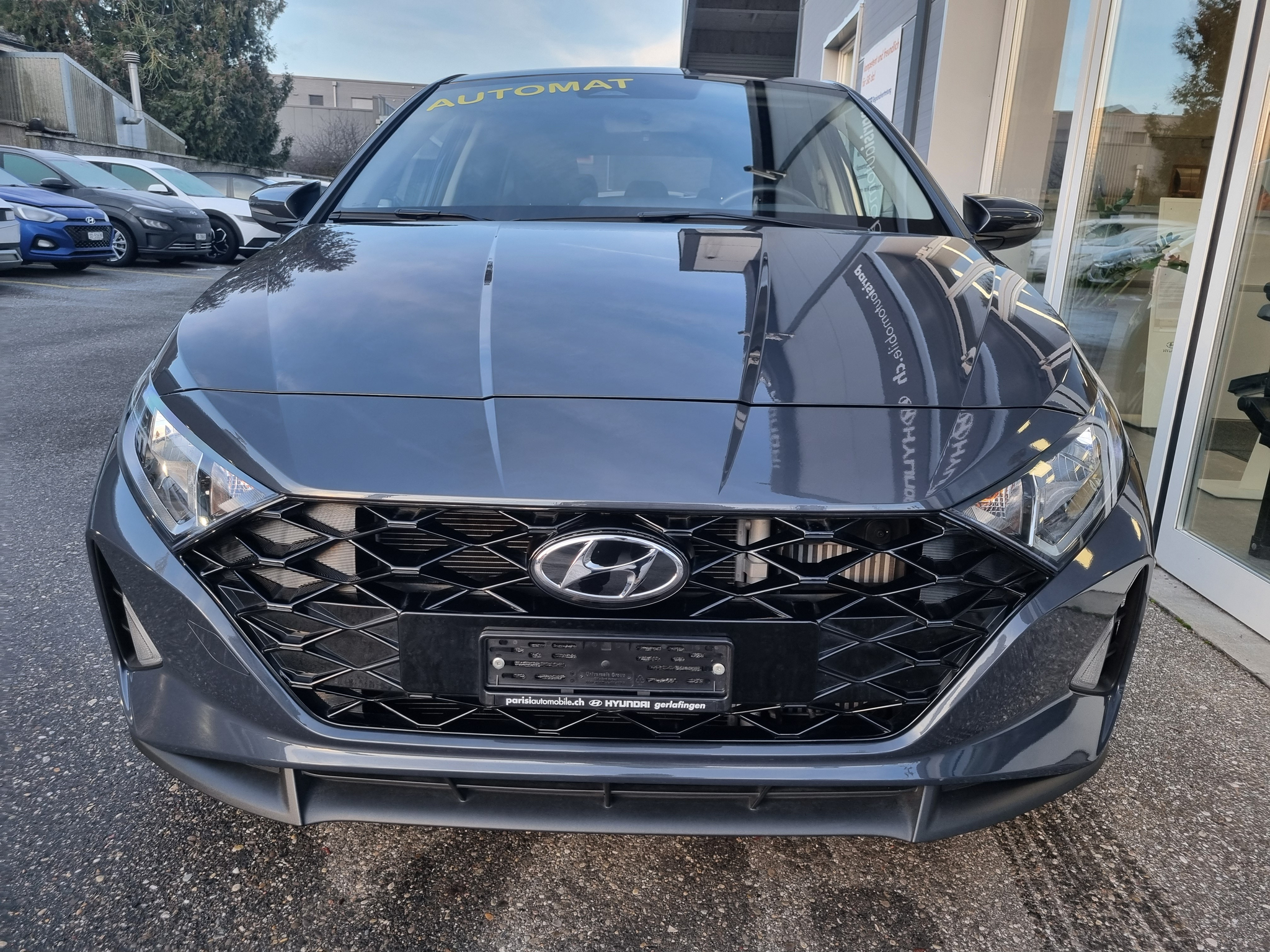 listing desktop thumbnail image 1