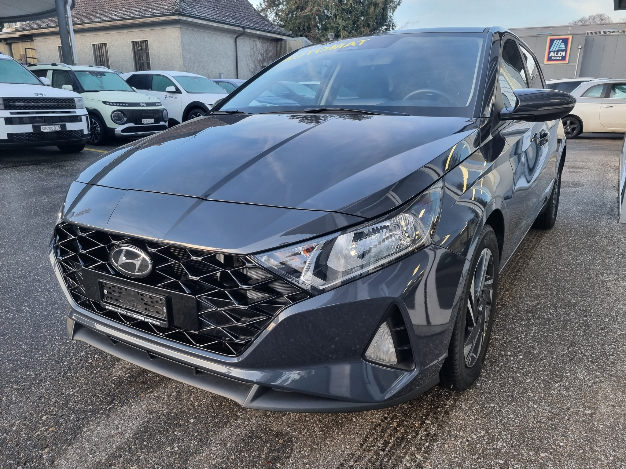 listing desktop thumbnail image 2