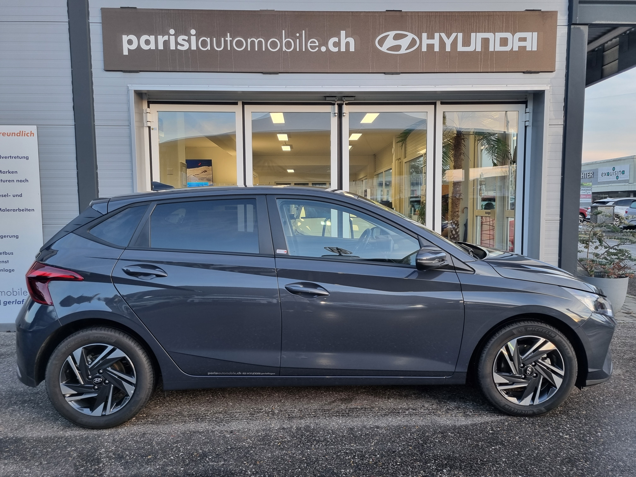 listing desktop thumbnail image 3