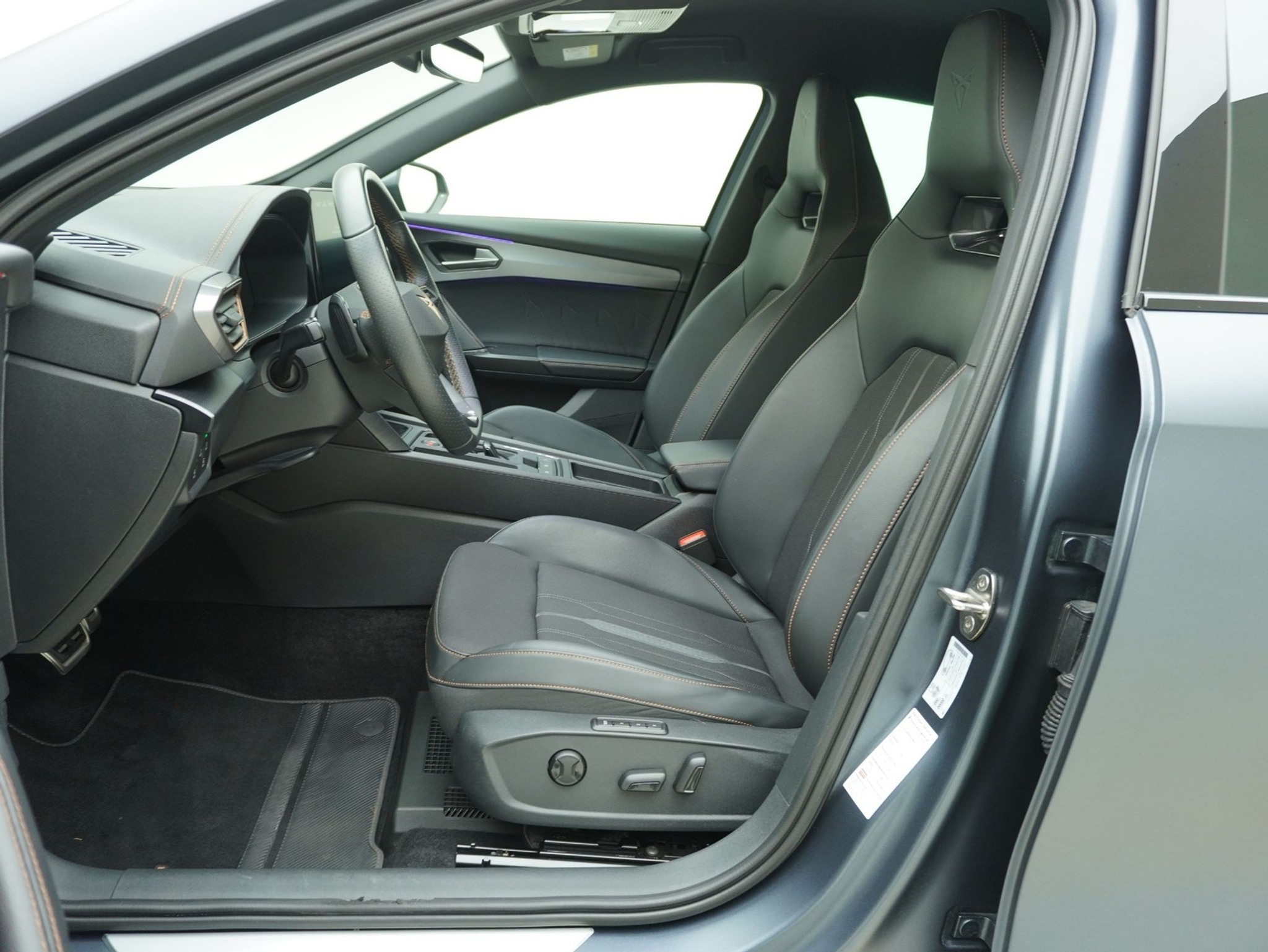 listing desktop thumbnail image 6