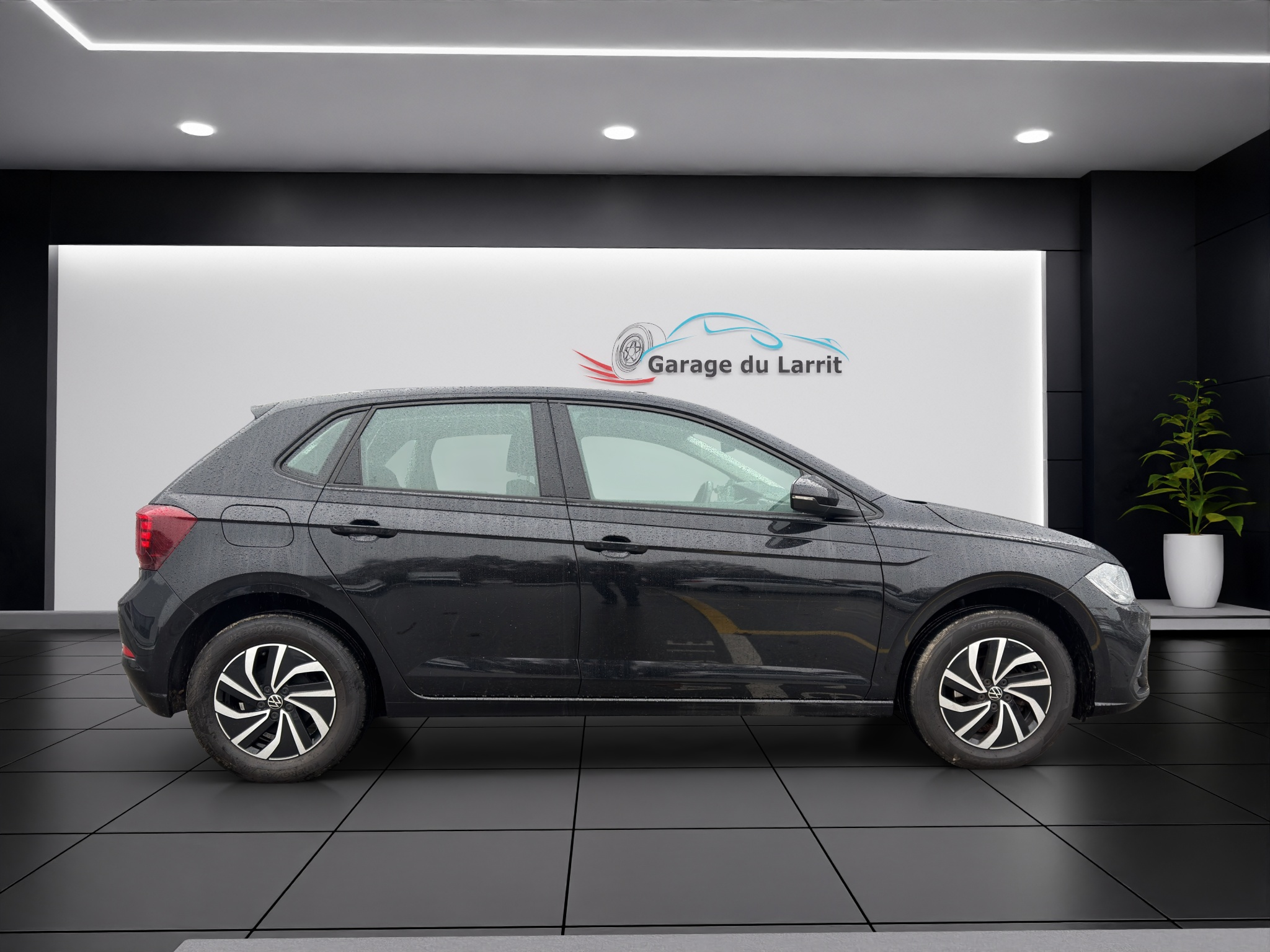 listing desktop thumbnail image 3