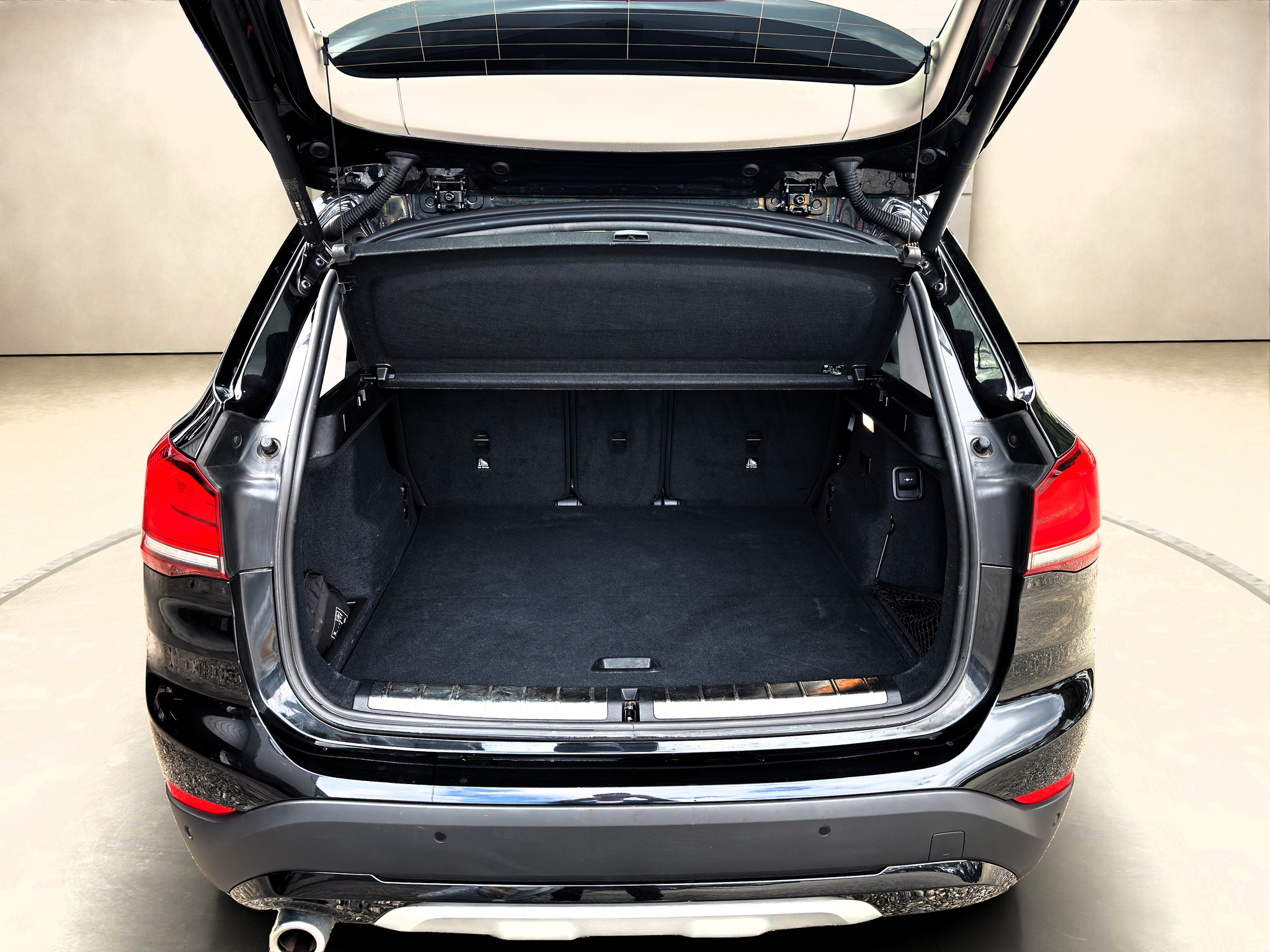 listing desktop thumbnail image 14