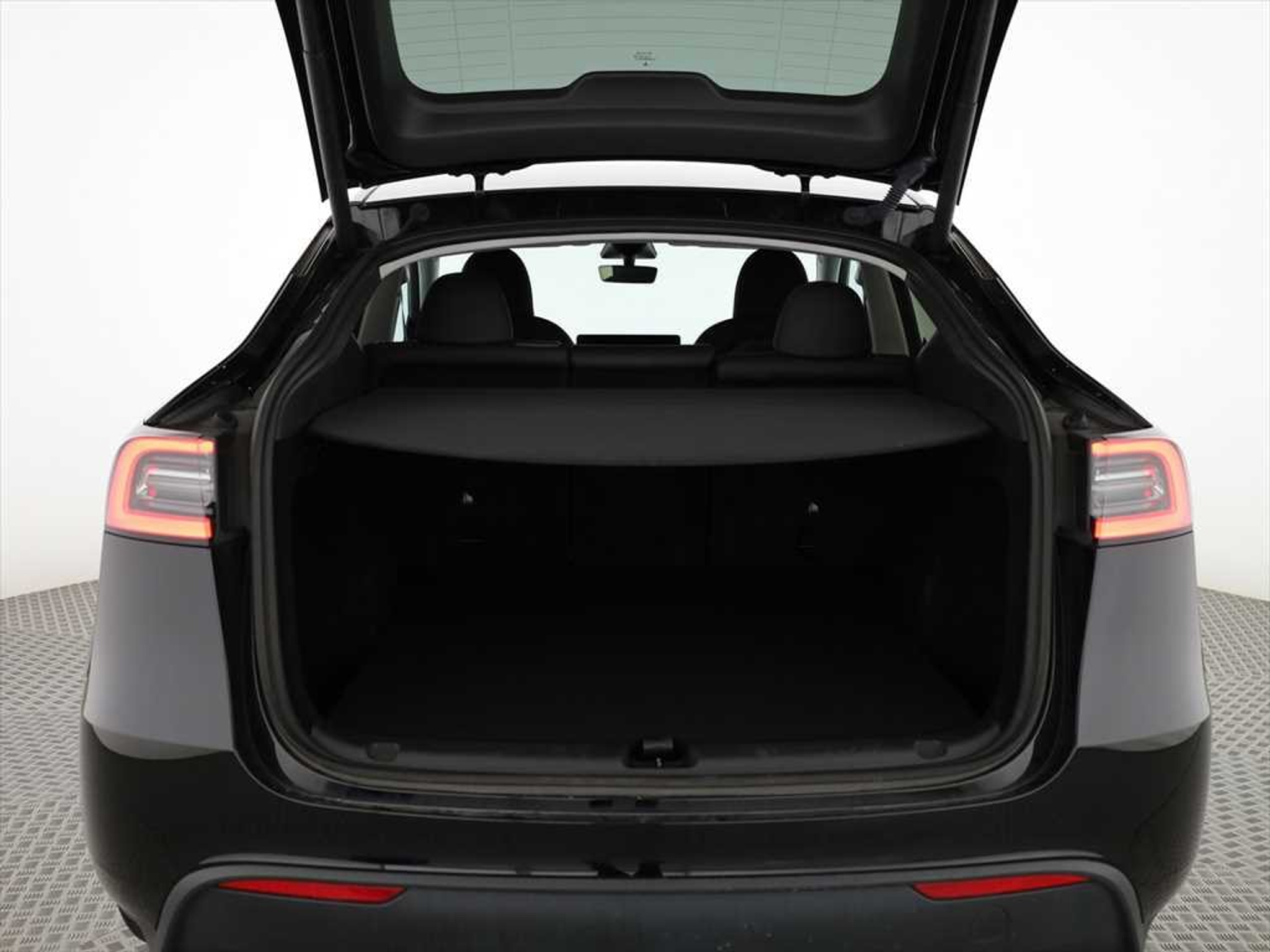 listing desktop thumbnail image 8