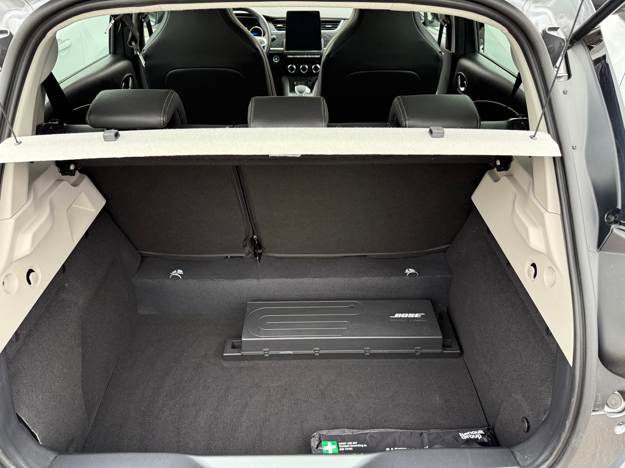 listing desktop thumbnail image 12