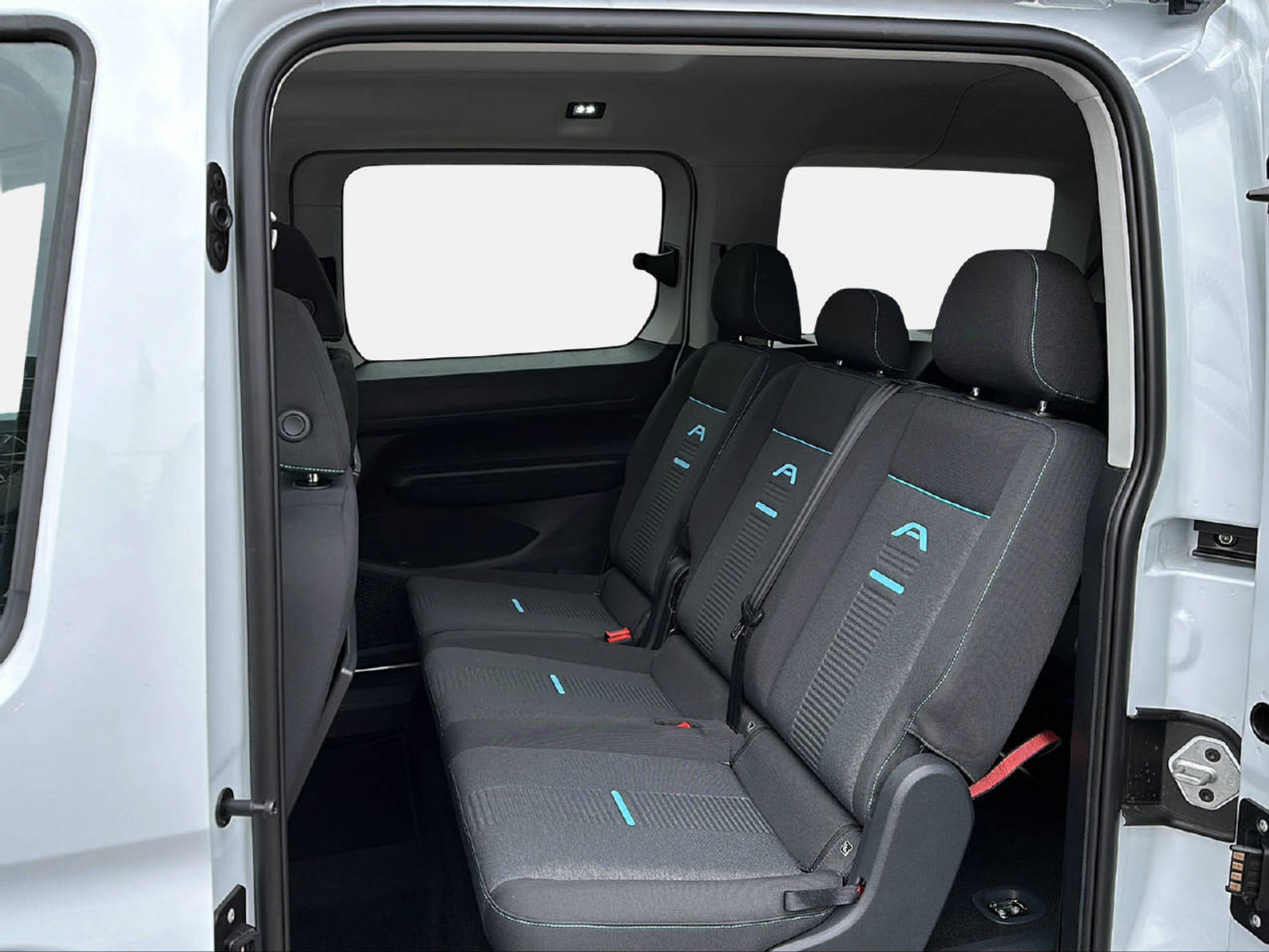 listing desktop thumbnail image 12