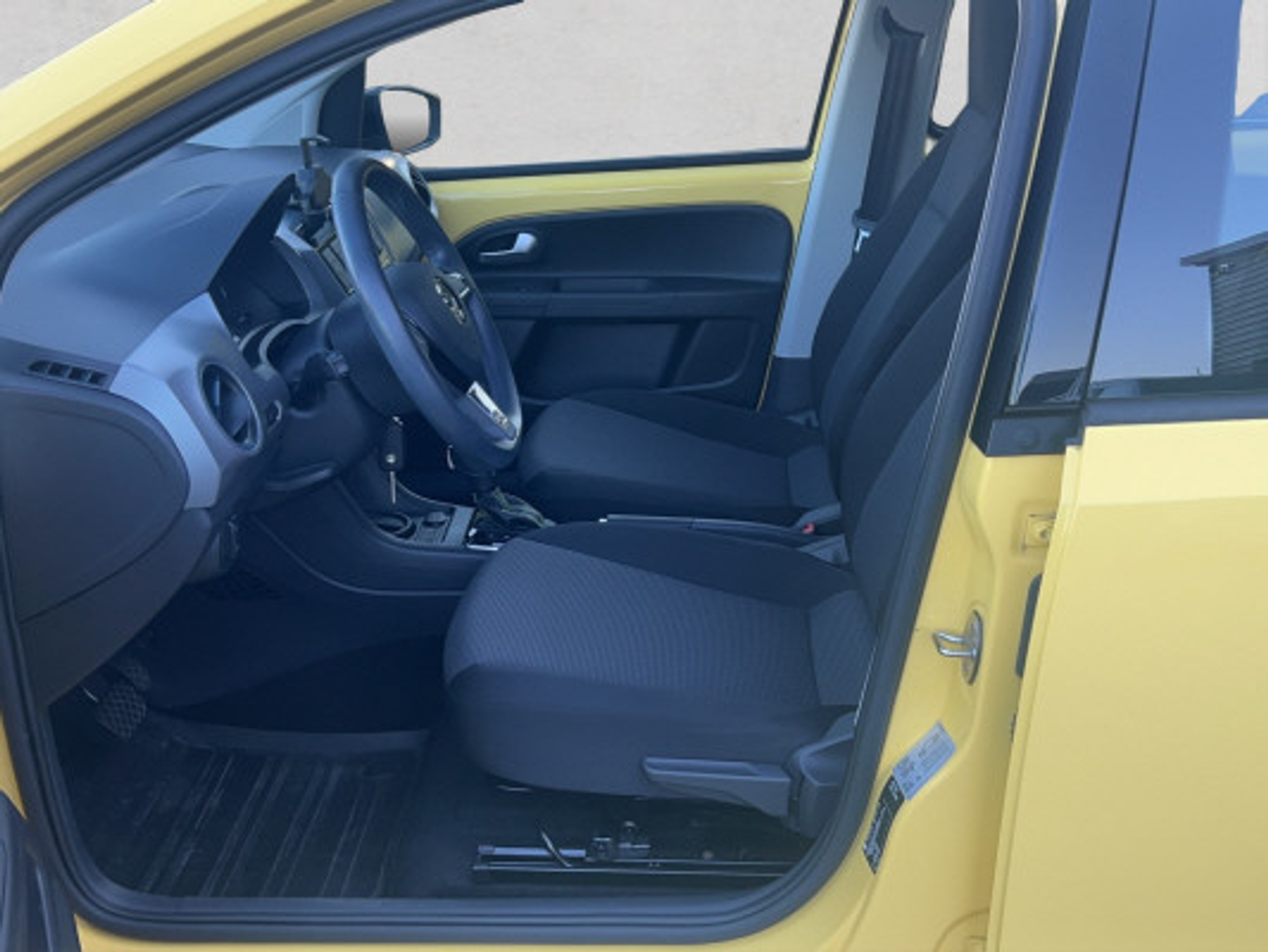 listing desktop thumbnail image 7