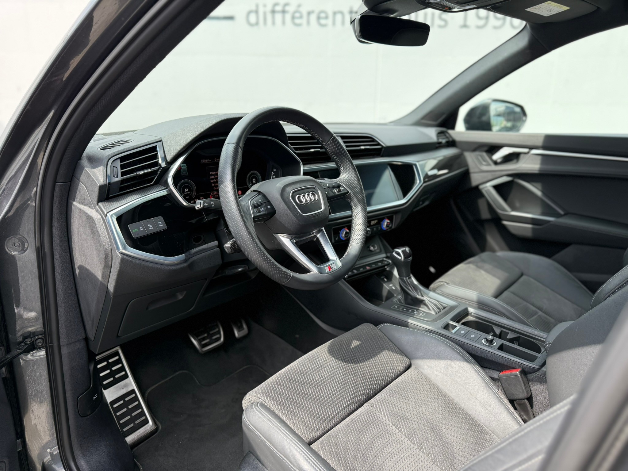 listing desktop thumbnail image 6