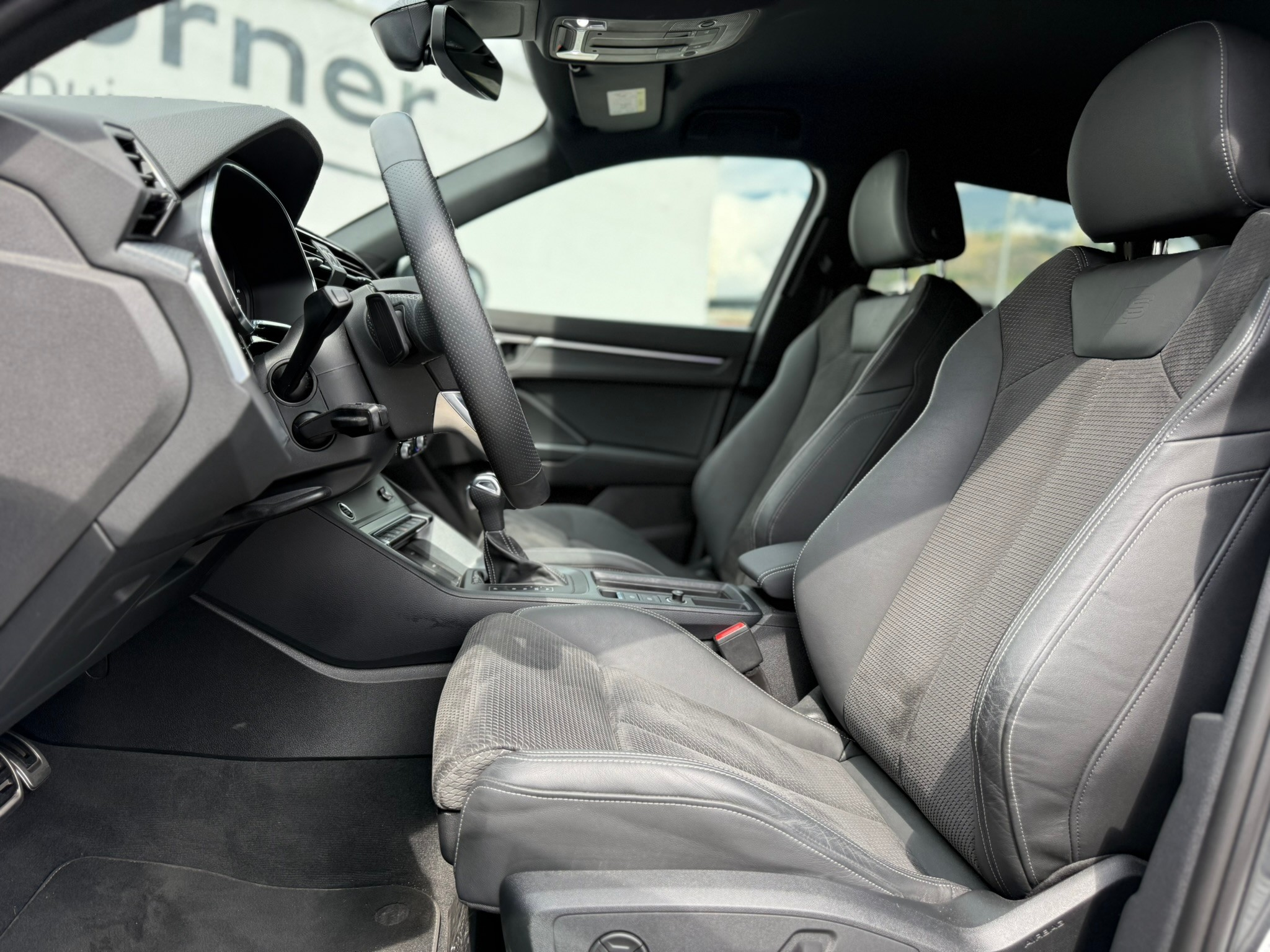 listing desktop thumbnail image 9