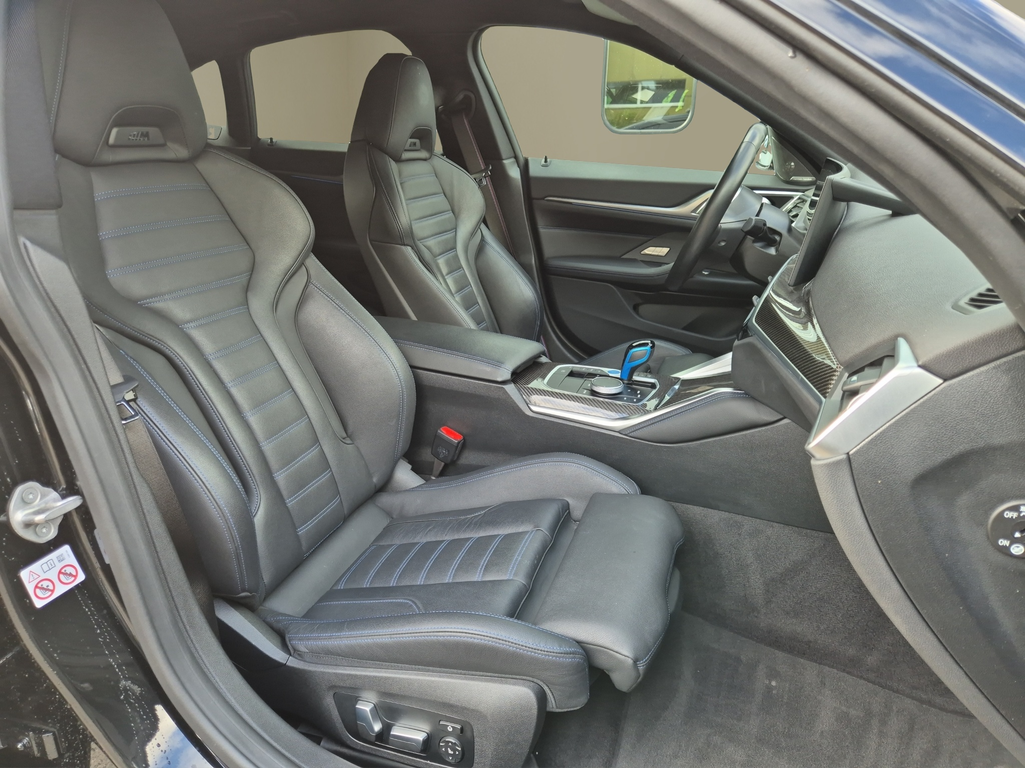 listing desktop thumbnail image 15