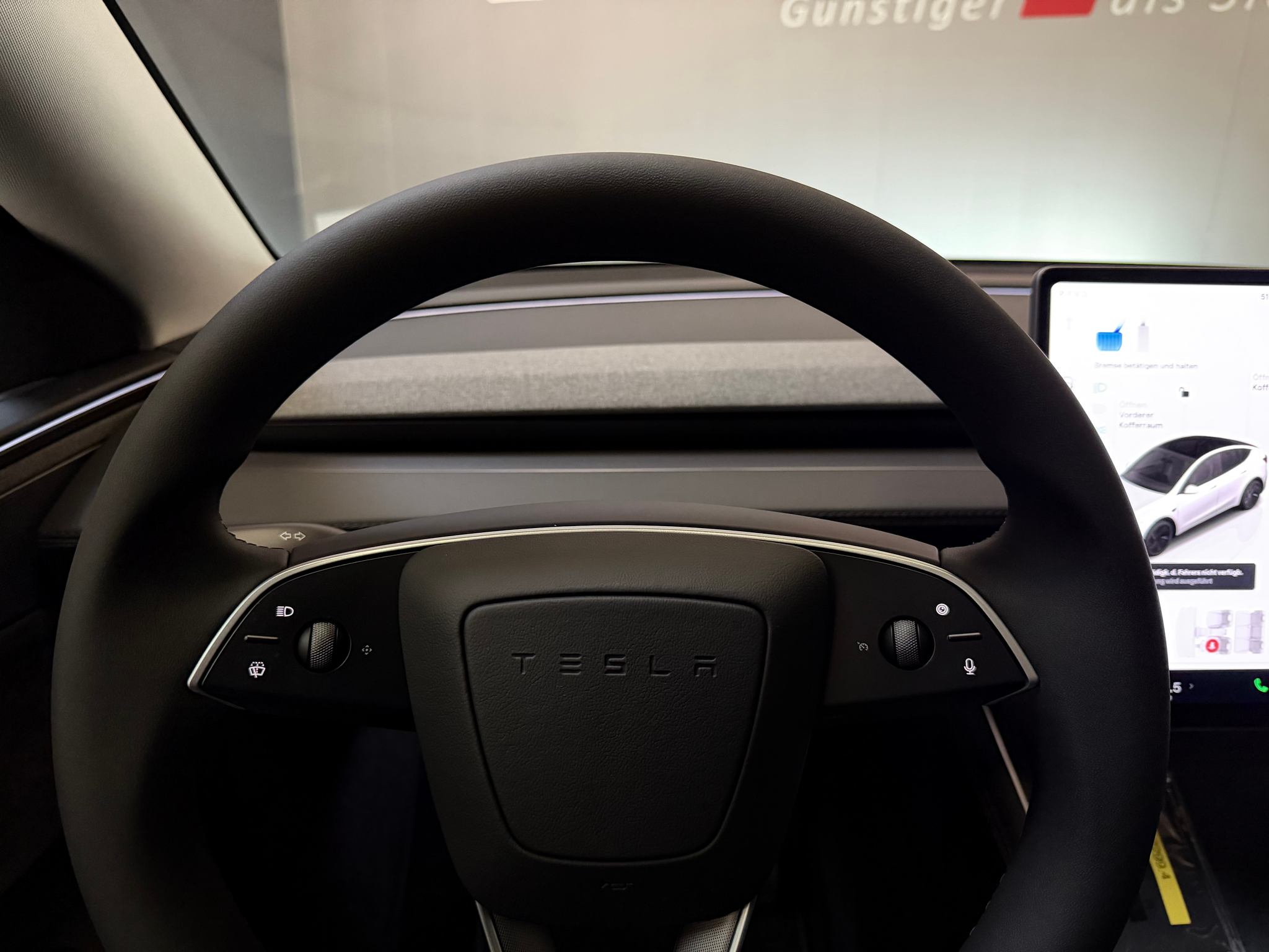 listing desktop thumbnail image 24