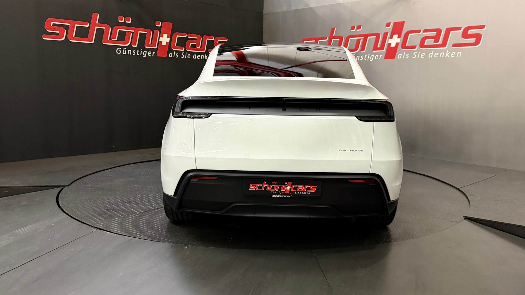 listing desktop thumbnail image 4