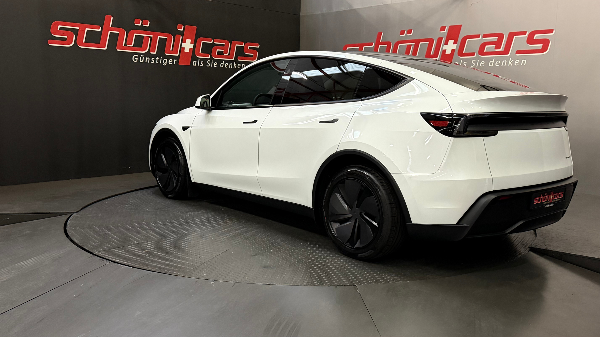 listing desktop thumbnail image 3