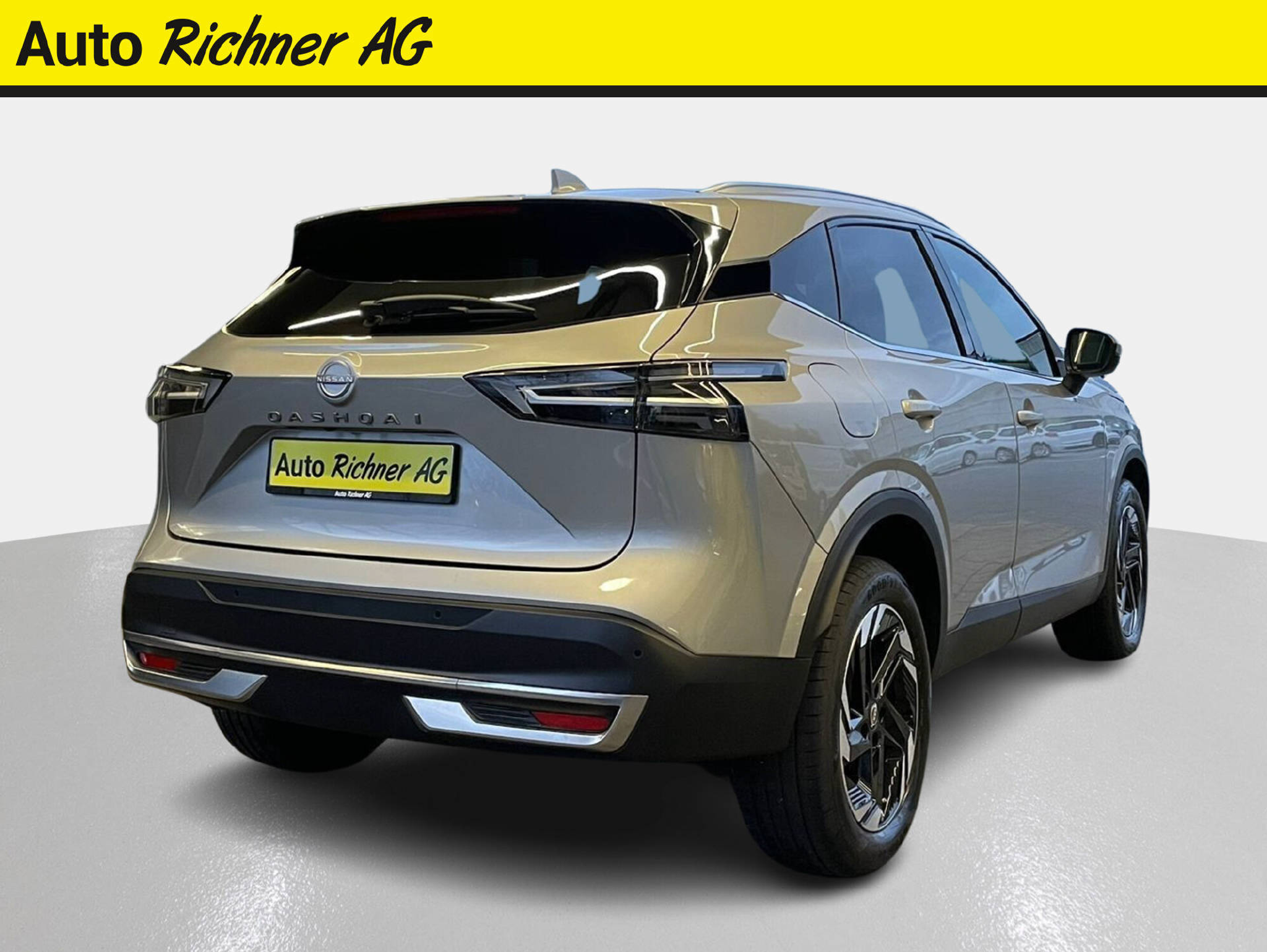 listing desktop thumbnail image 3