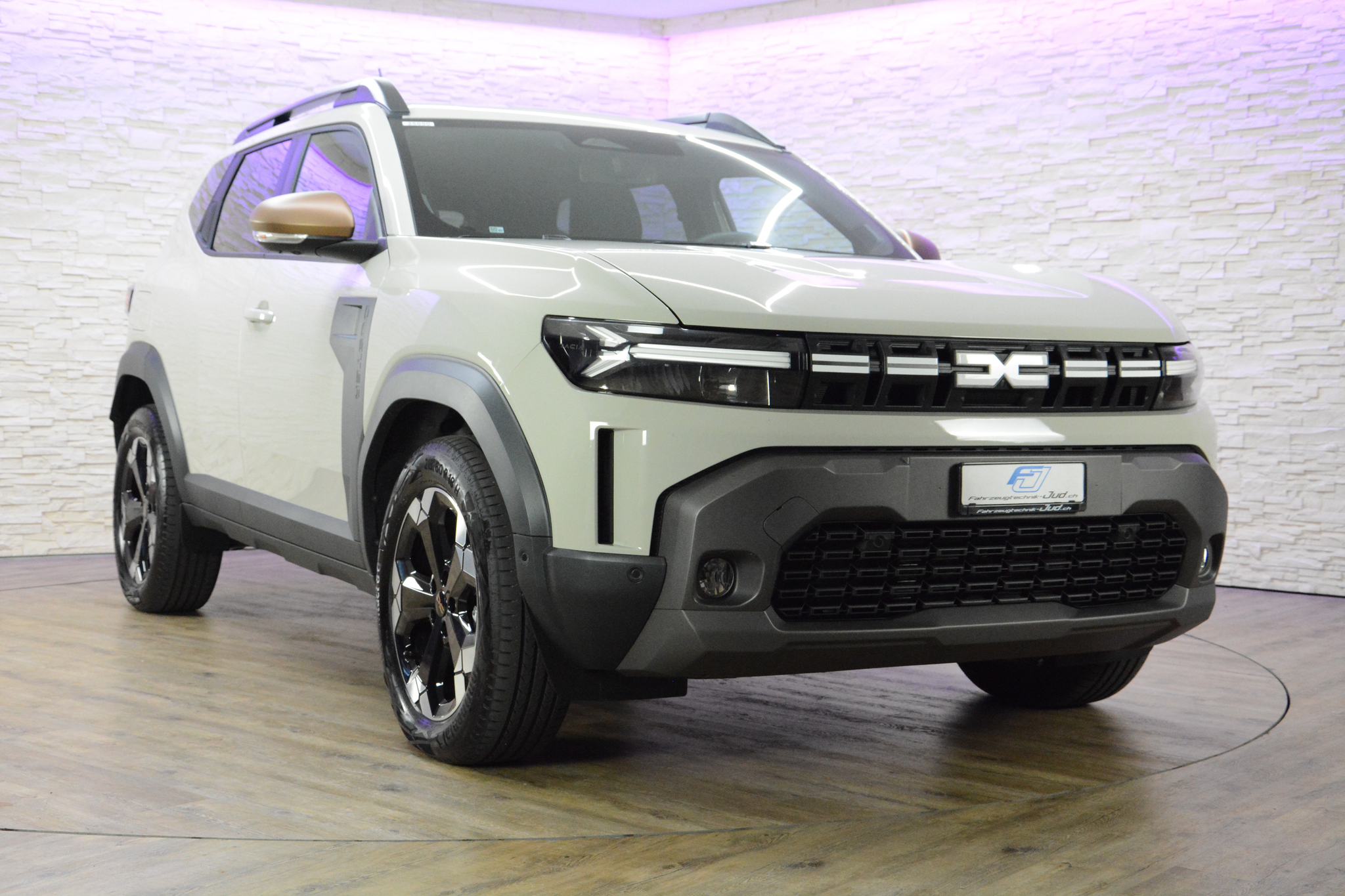 listing desktop thumbnail image 1