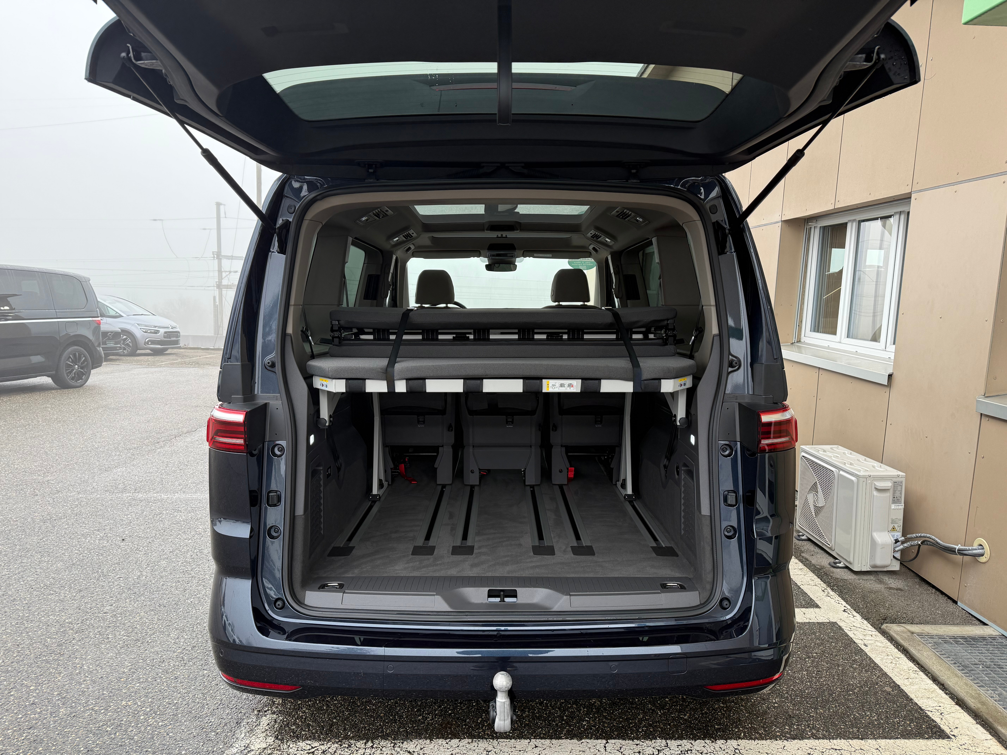 listing desktop thumbnail image 28