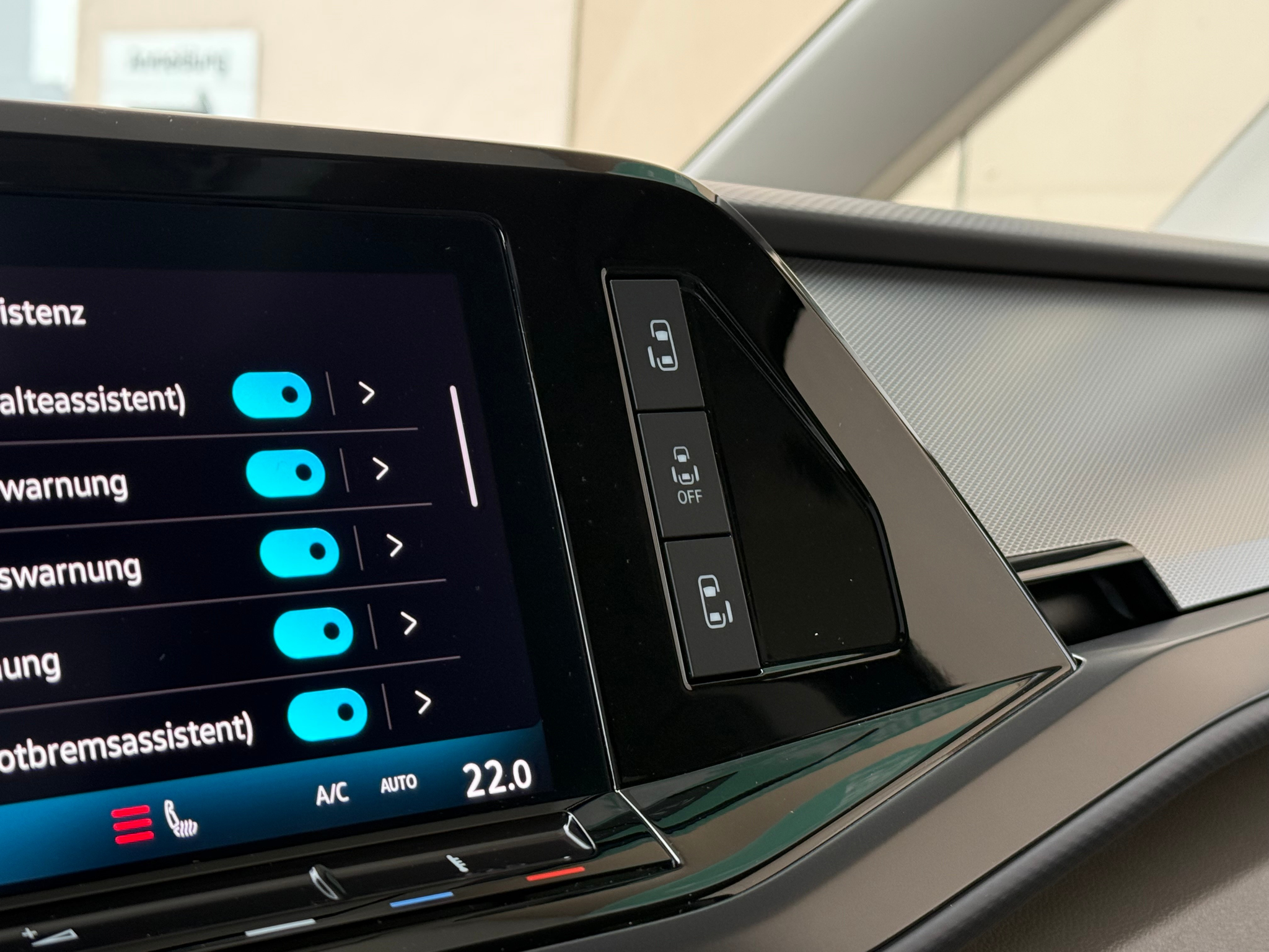 listing desktop thumbnail image 20