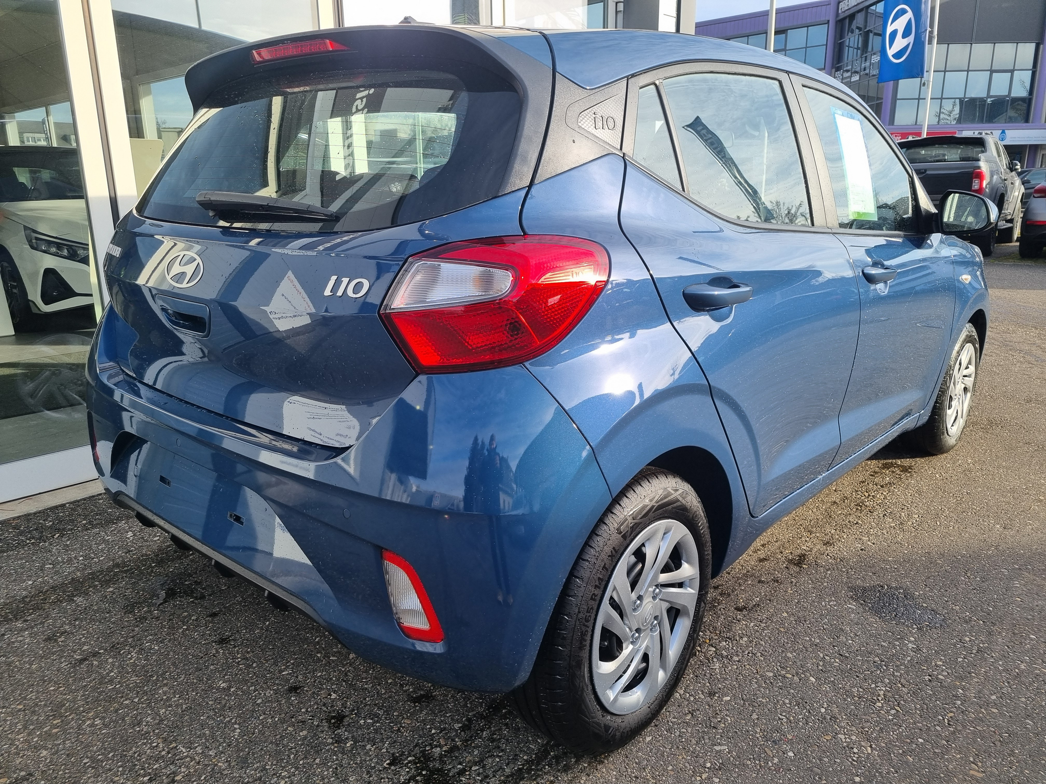 listing desktop thumbnail image 5