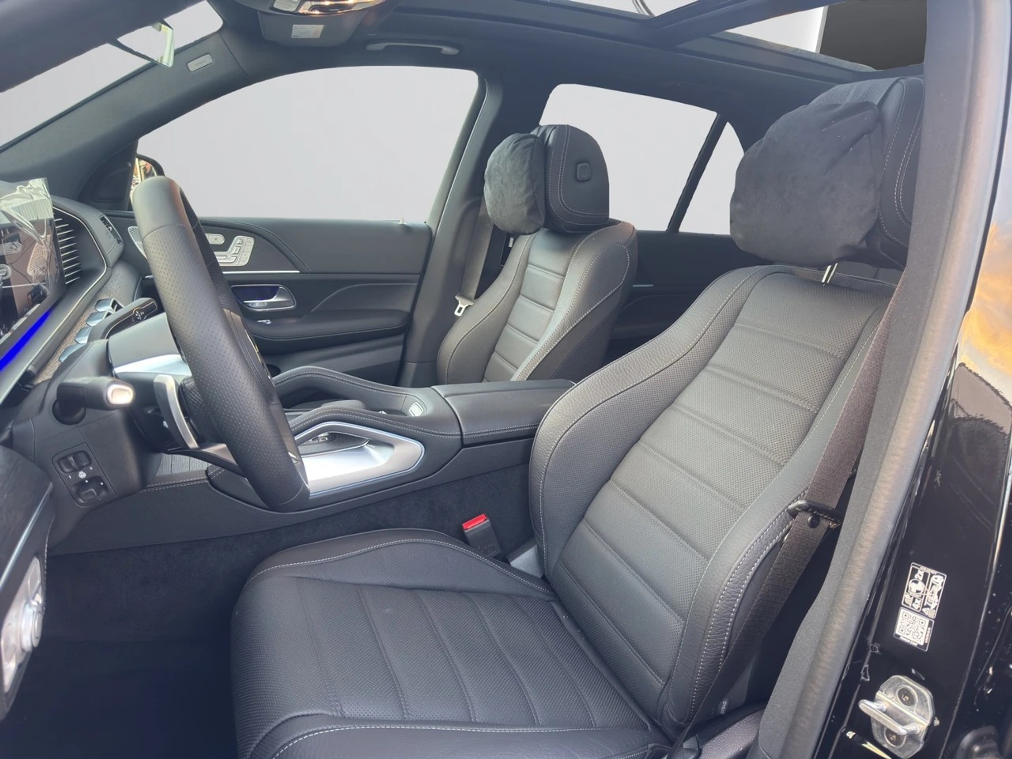 listing desktop thumbnail image 9