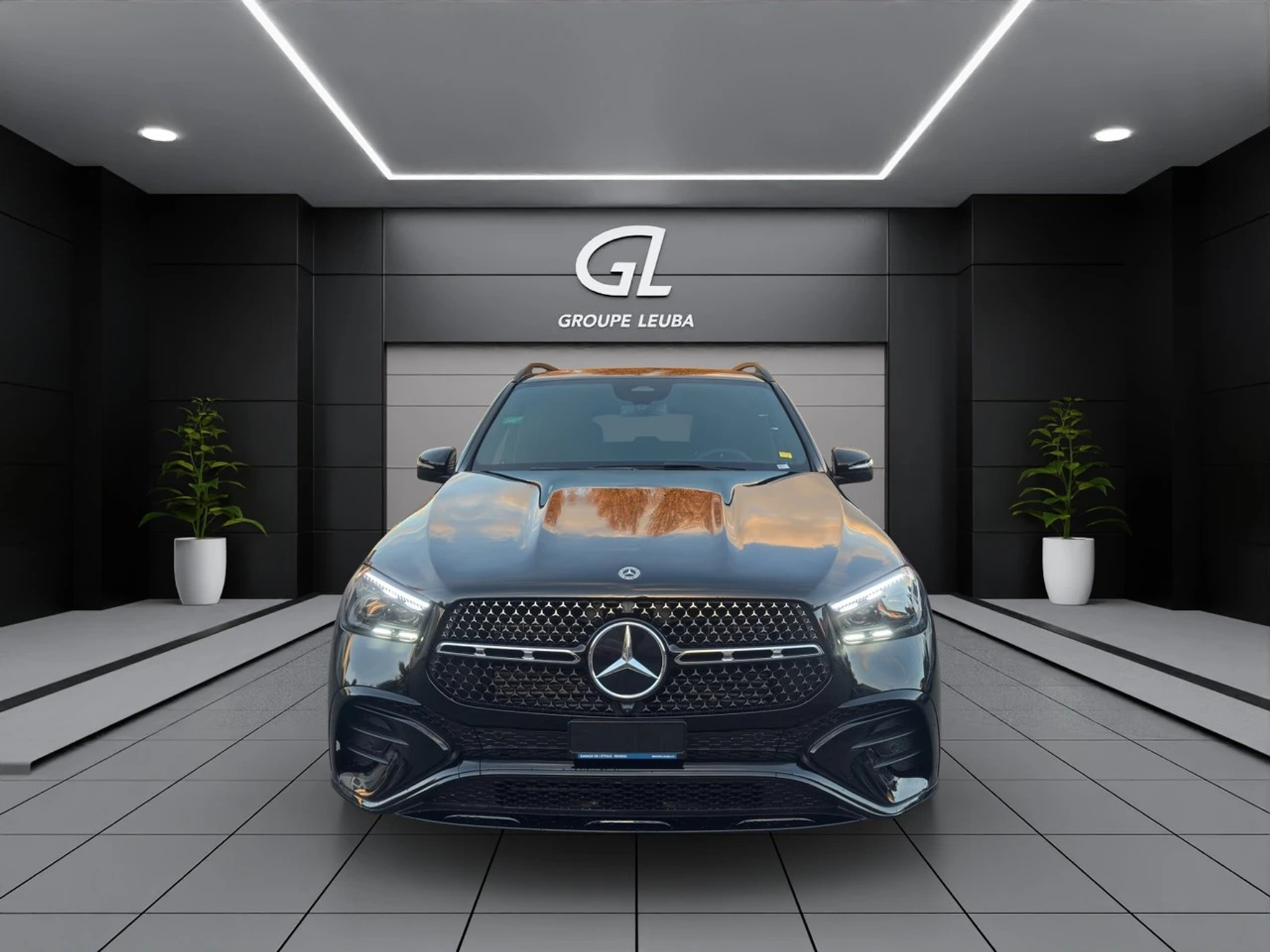 listing desktop thumbnail image 1