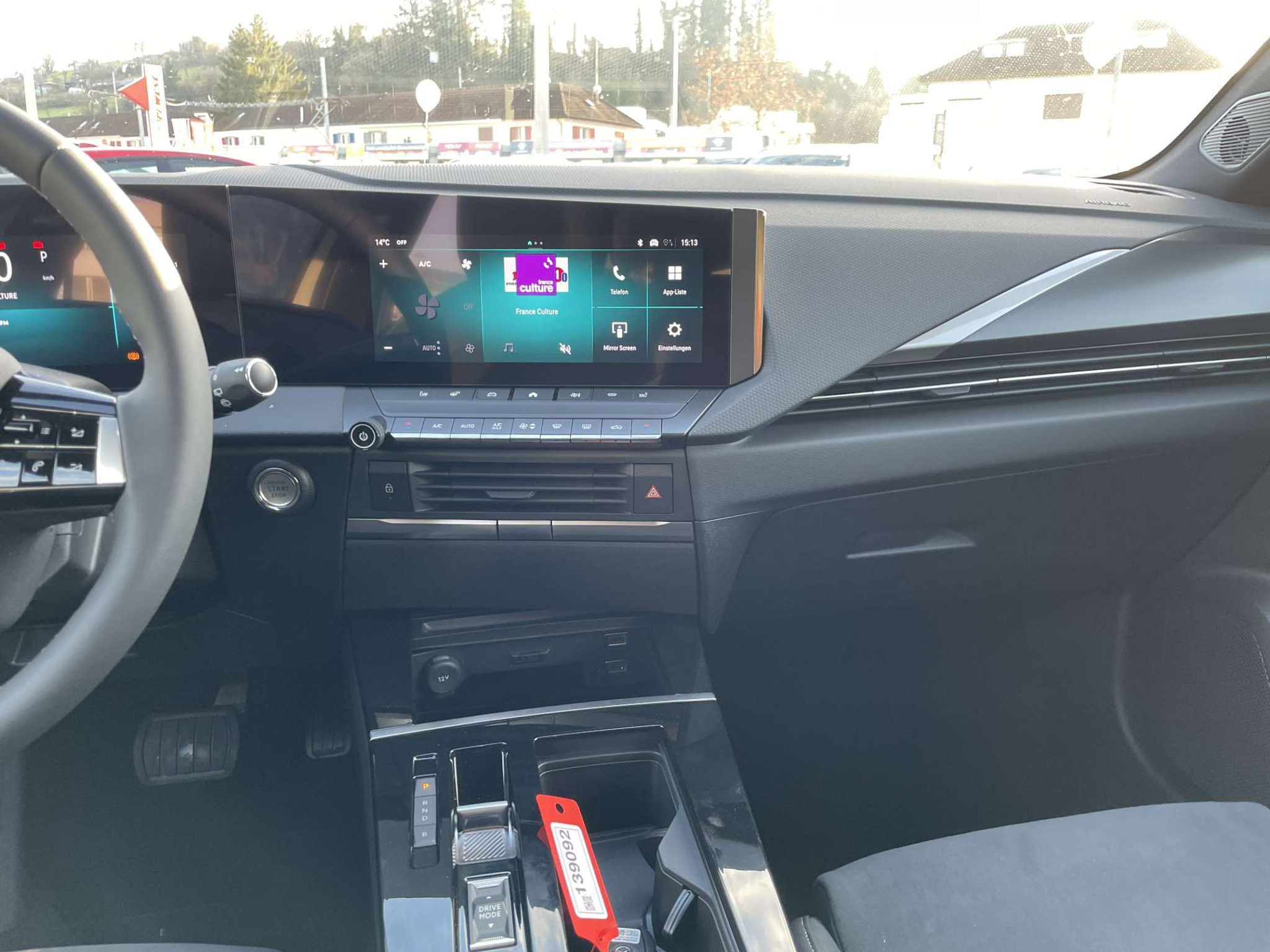 listing desktop thumbnail image 9