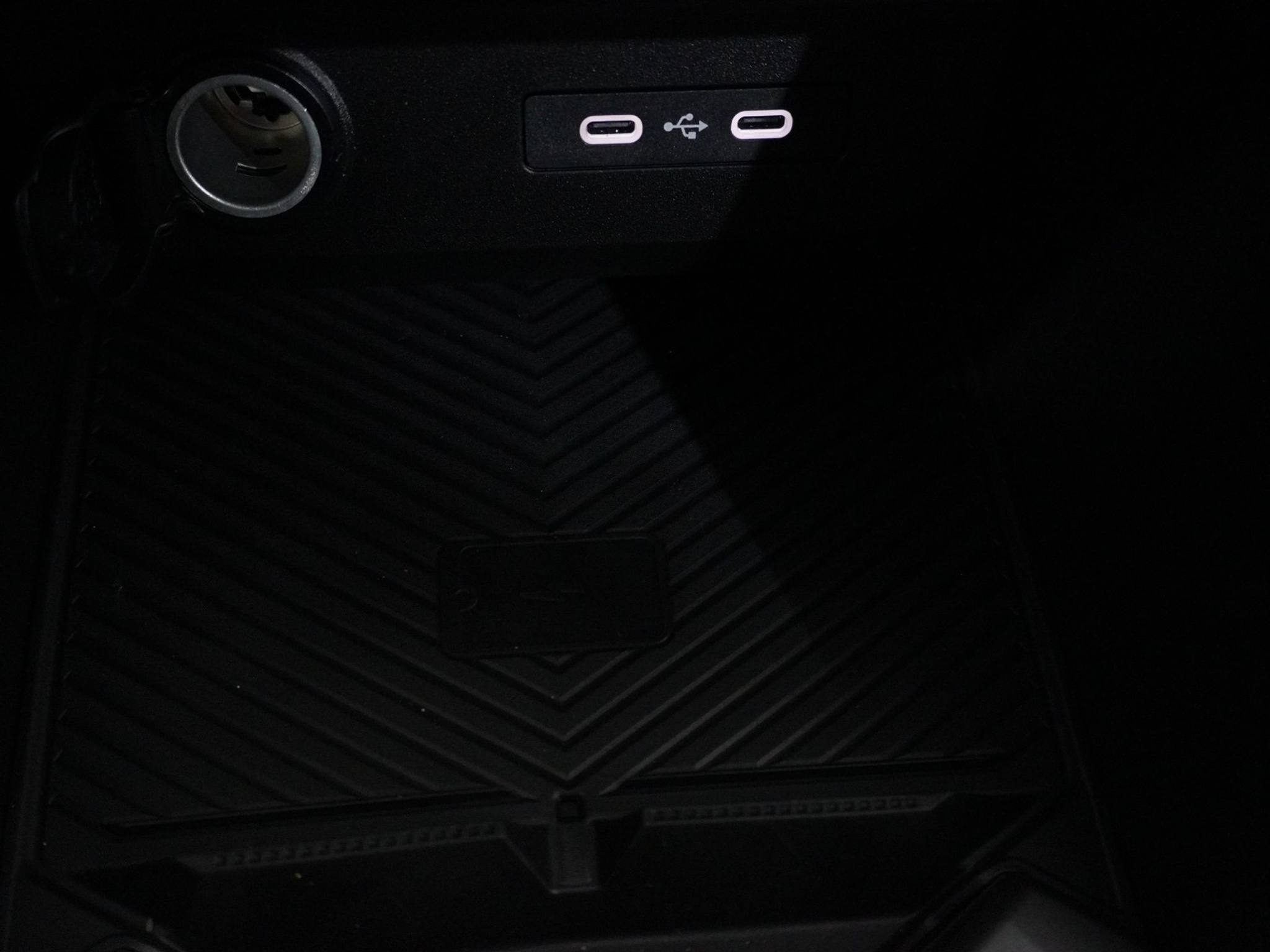 listing desktop thumbnail image 19