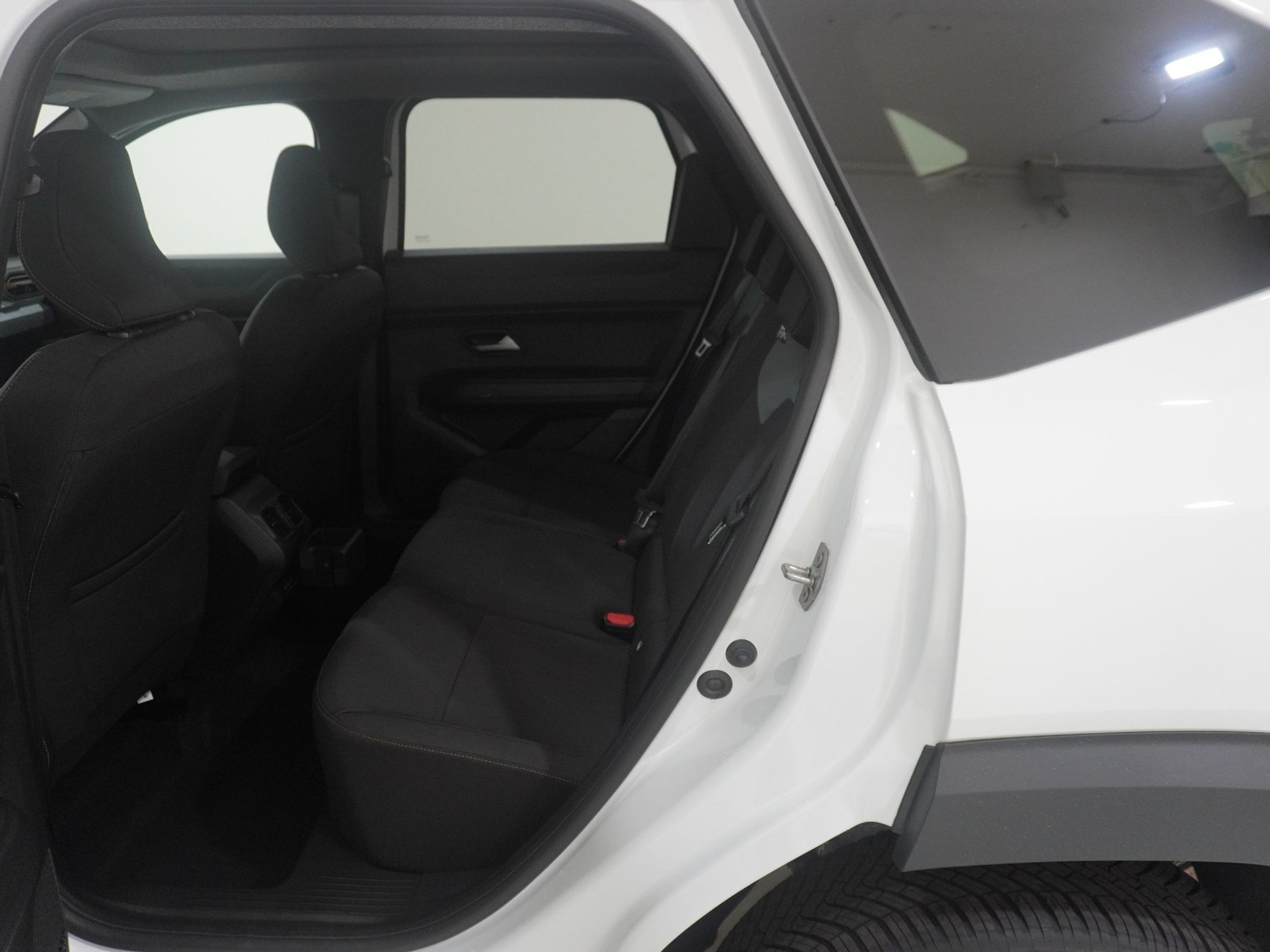 listing desktop thumbnail image 13