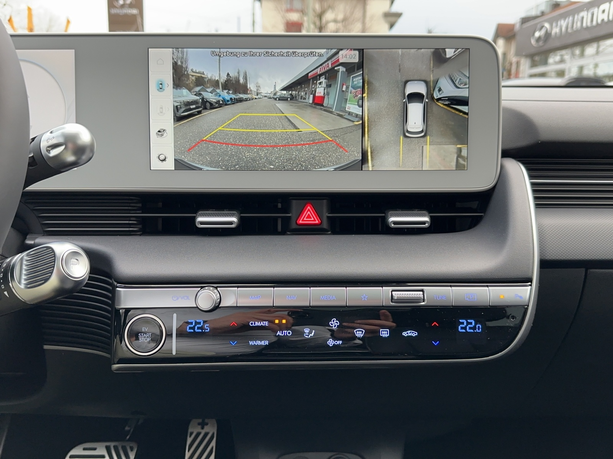 listing desktop thumbnail image 12