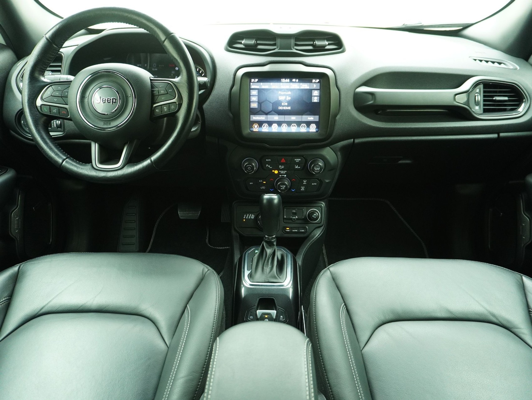 listing desktop thumbnail image 13