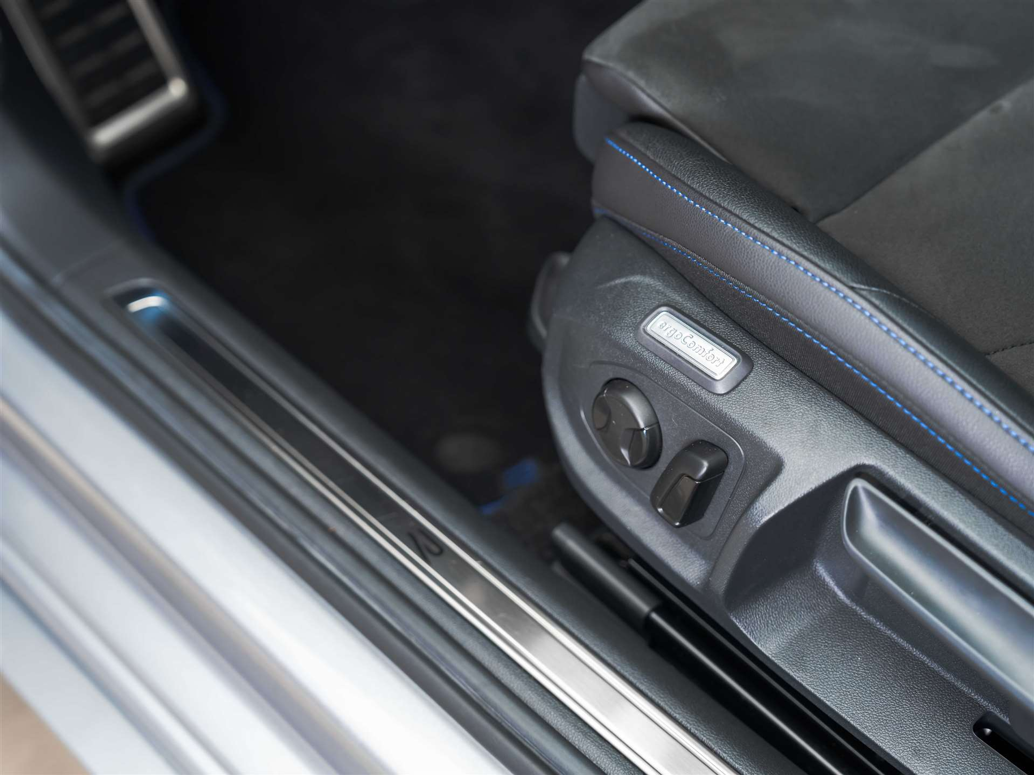 listing desktop thumbnail image 26