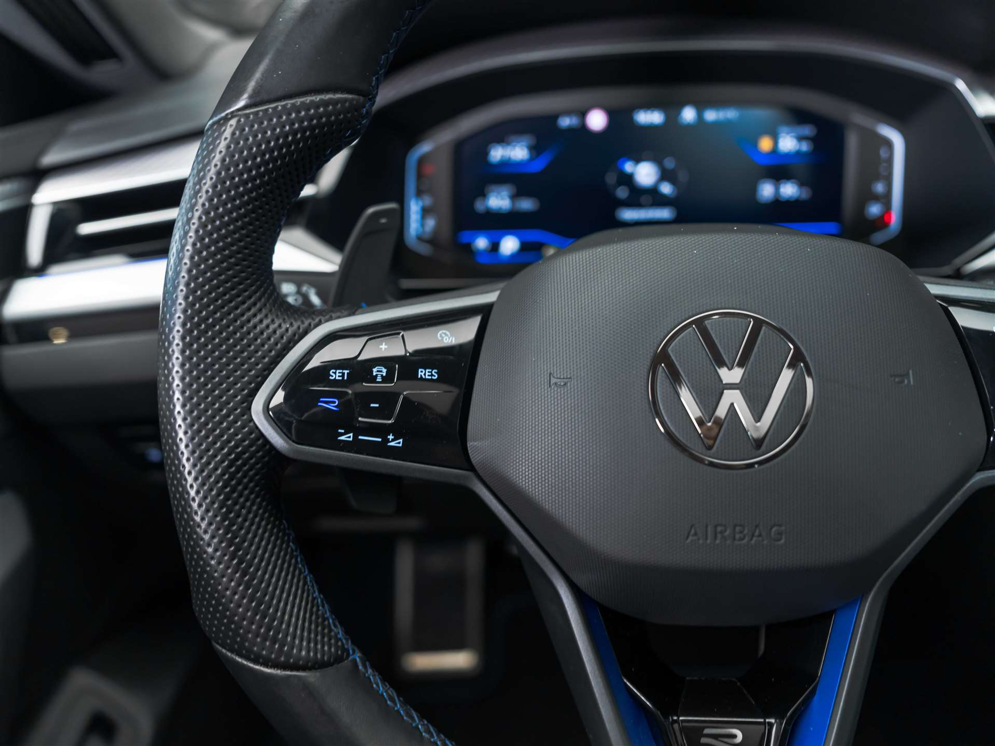 listing desktop thumbnail image 32