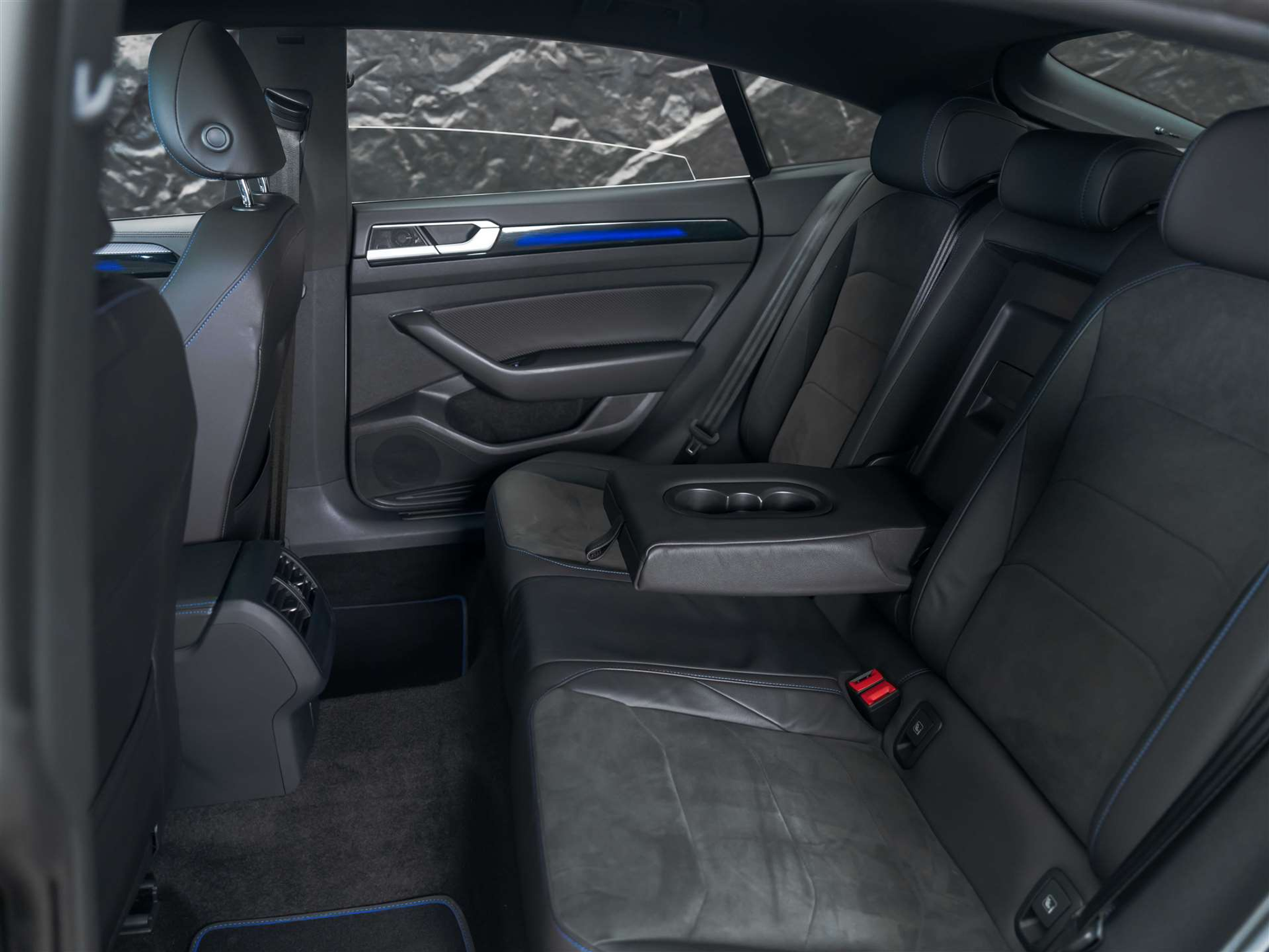 listing desktop thumbnail image 15