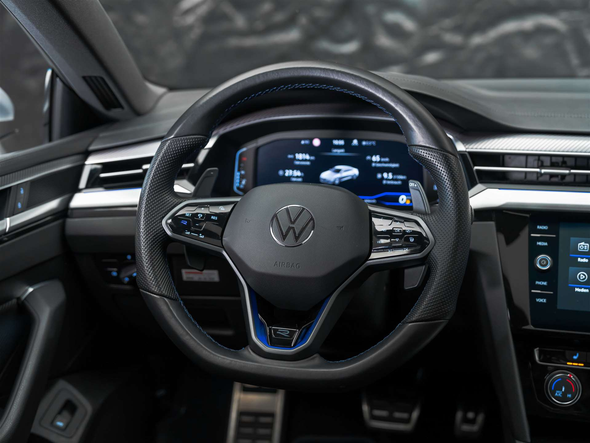 listing desktop thumbnail image 28