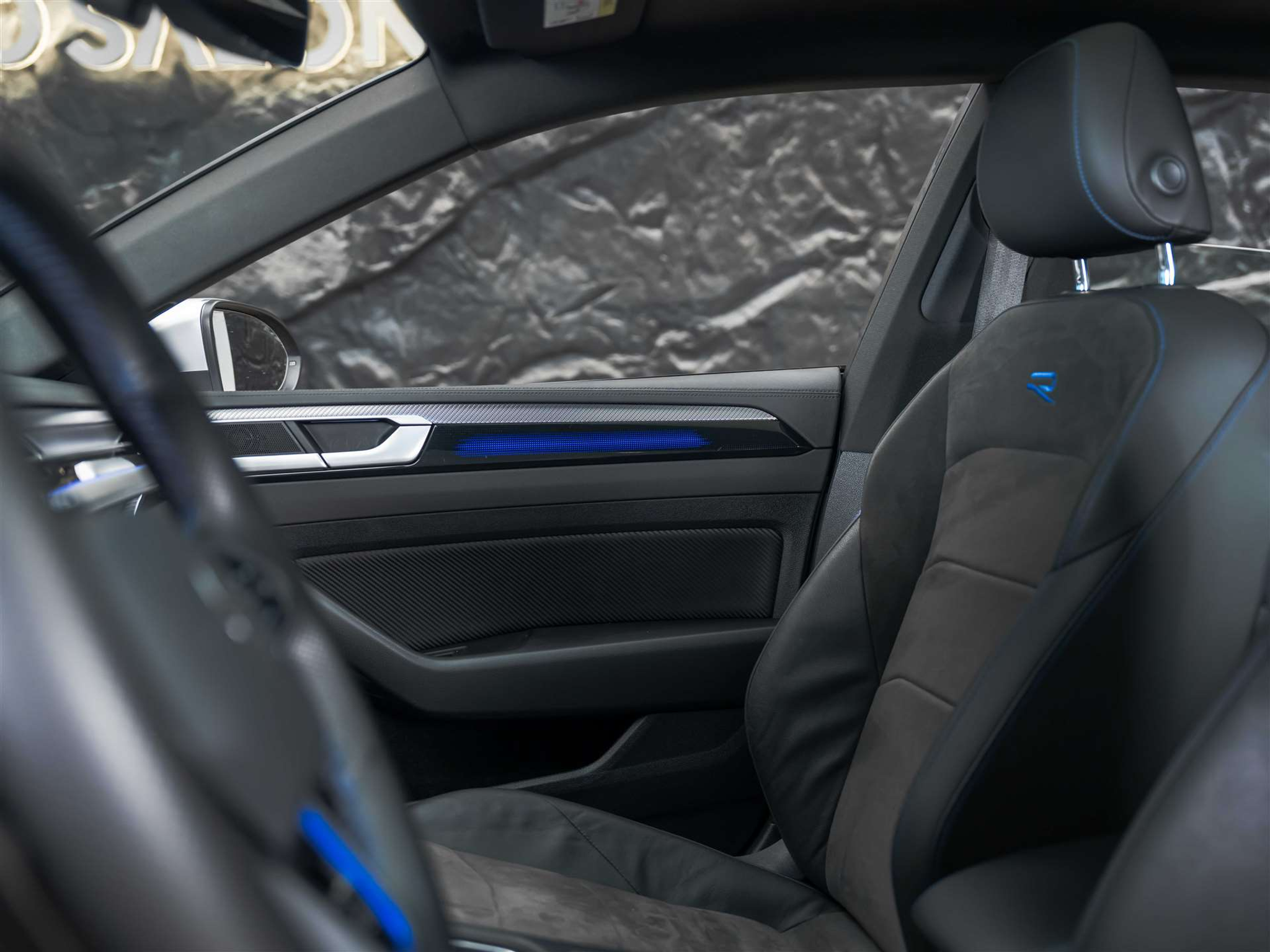 listing desktop thumbnail image 11