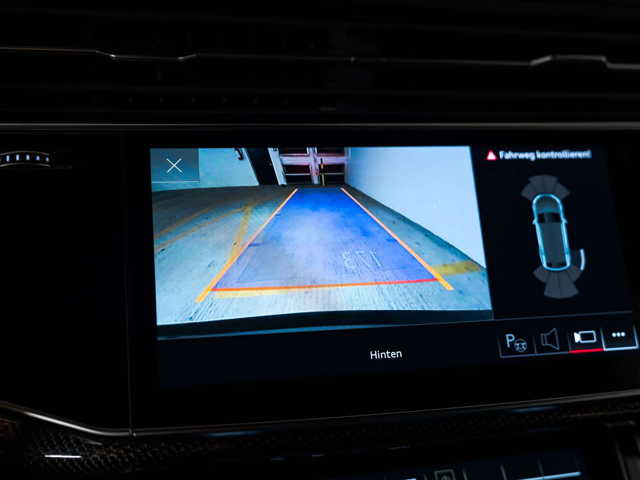 listing desktop thumbnail image 41