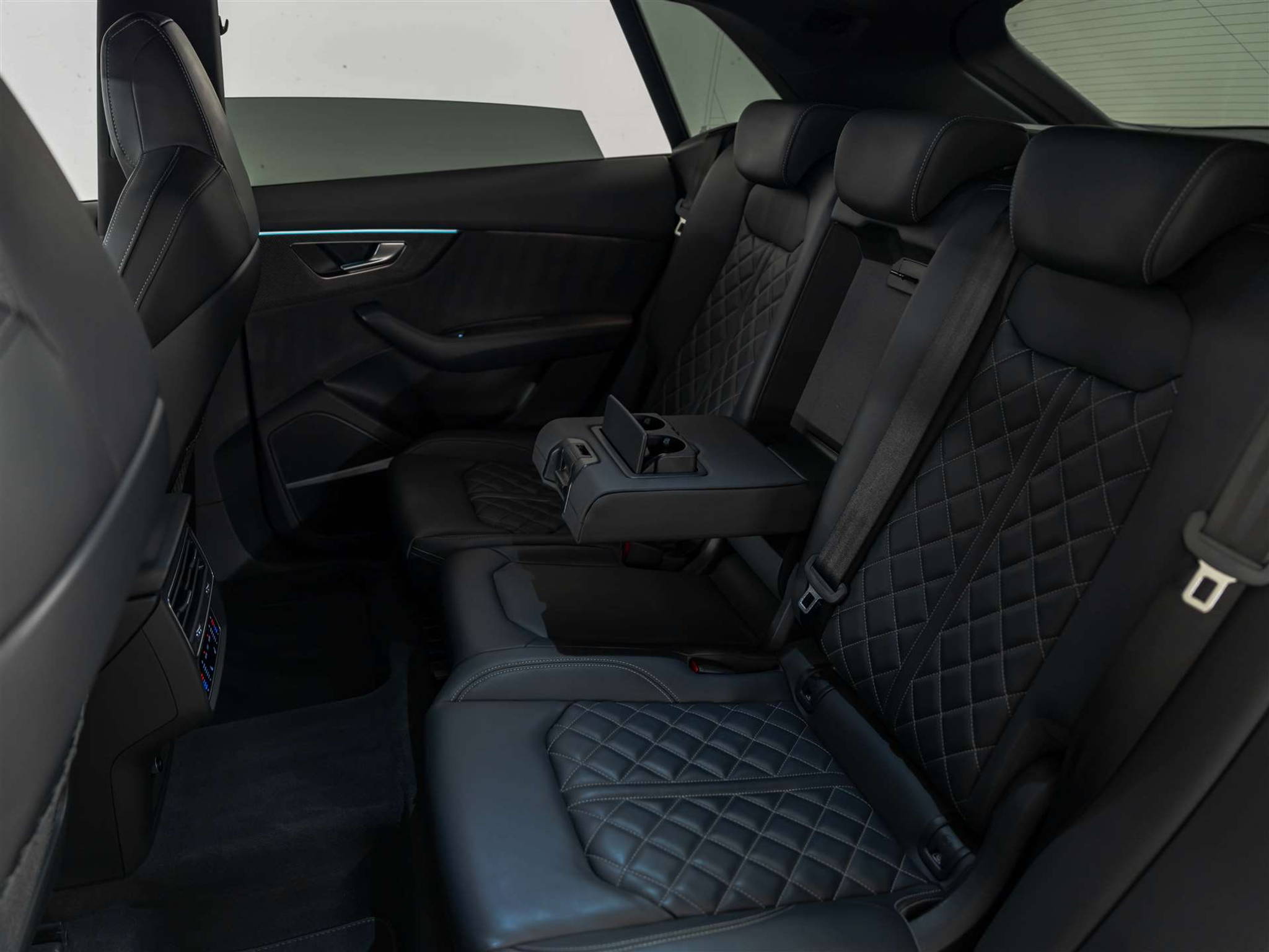 listing desktop thumbnail image 14