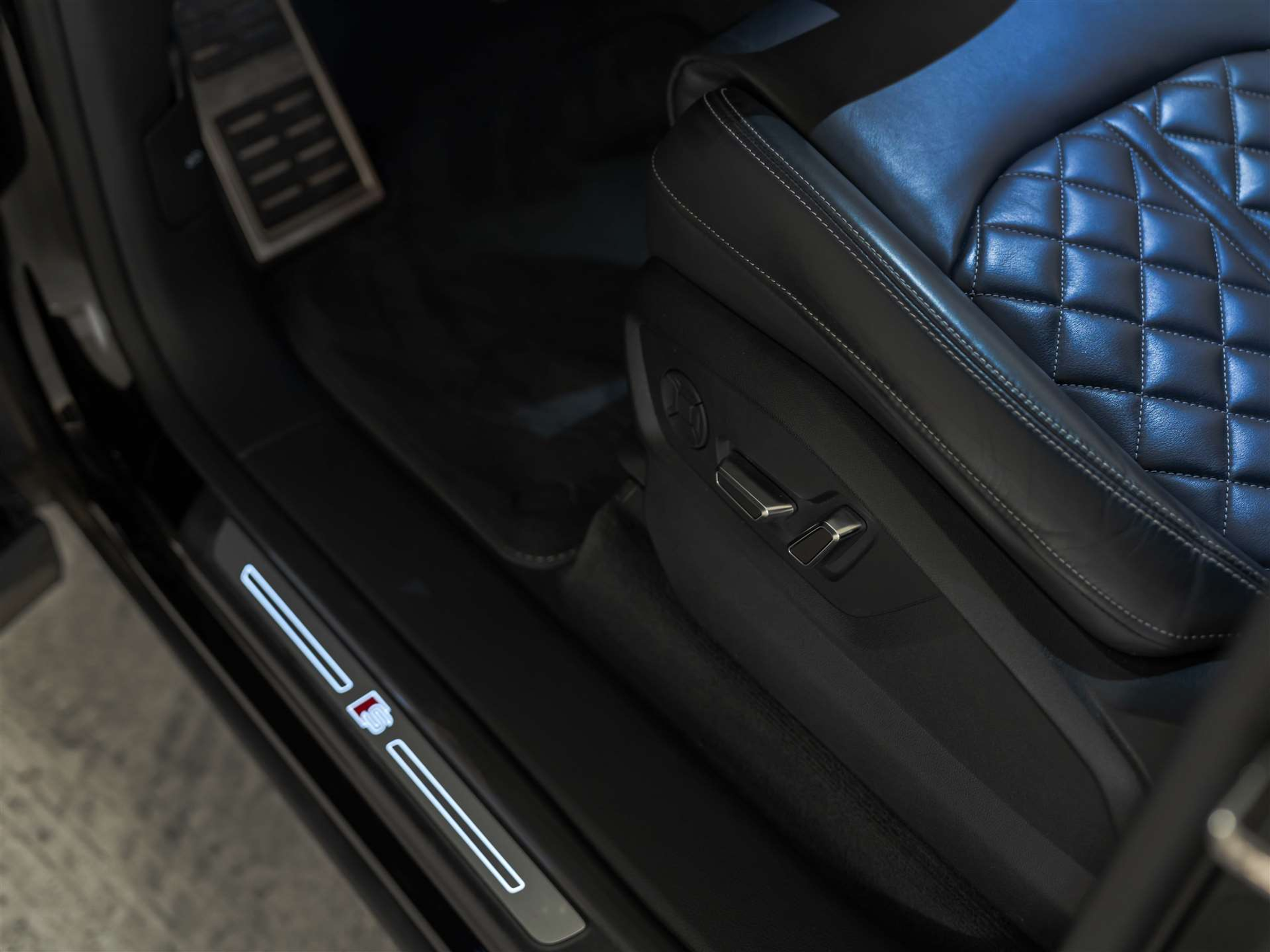 listing desktop thumbnail image 25