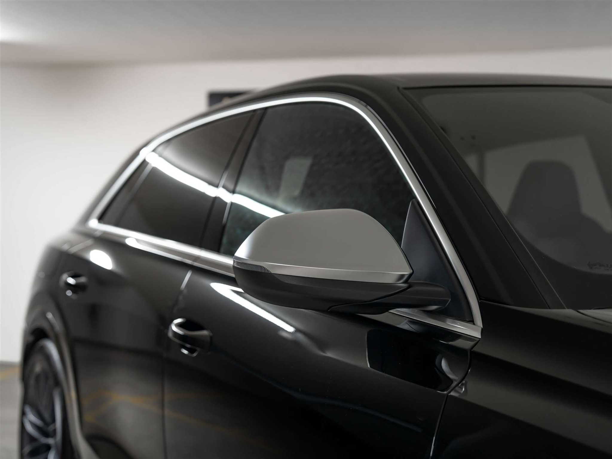 listing desktop thumbnail image 22