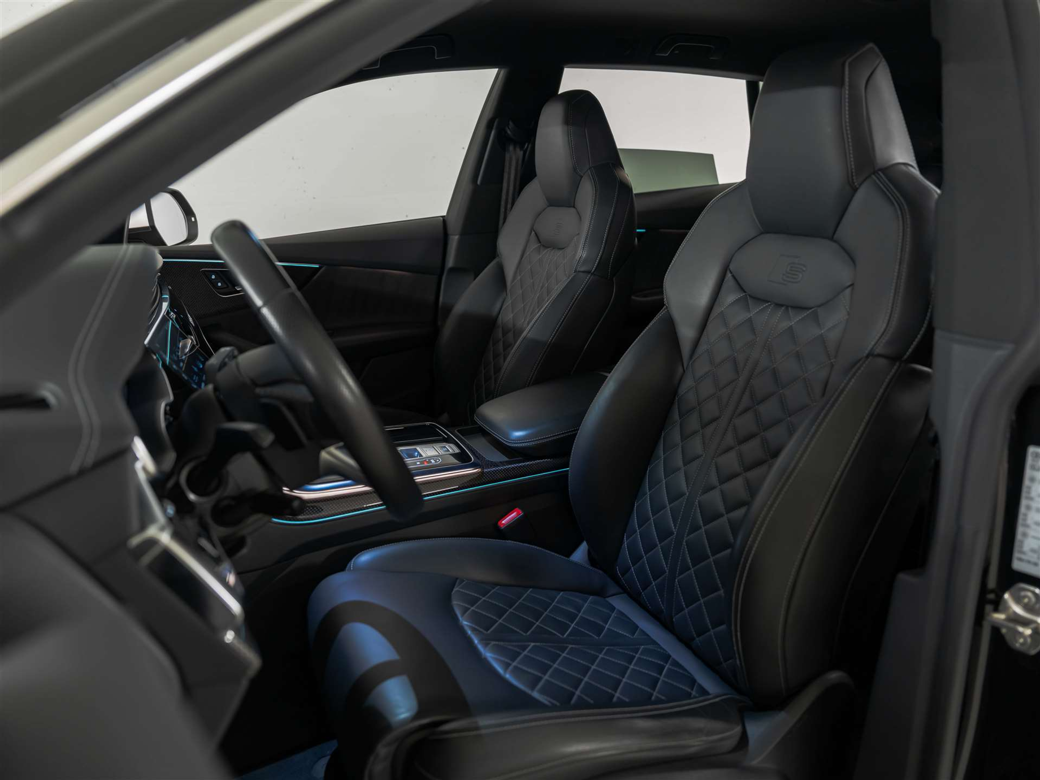 listing desktop thumbnail image 11