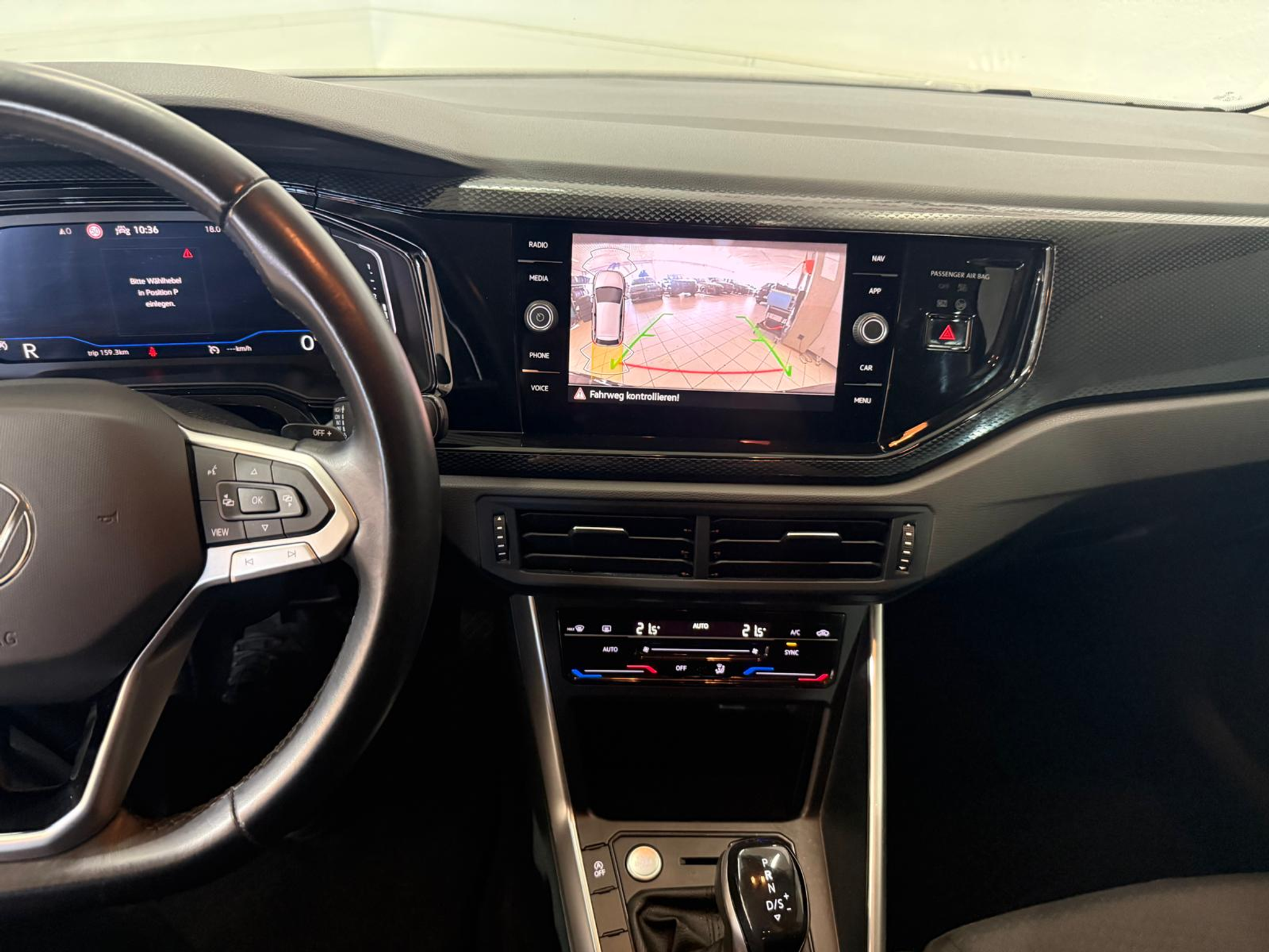 listing desktop thumbnail image 13