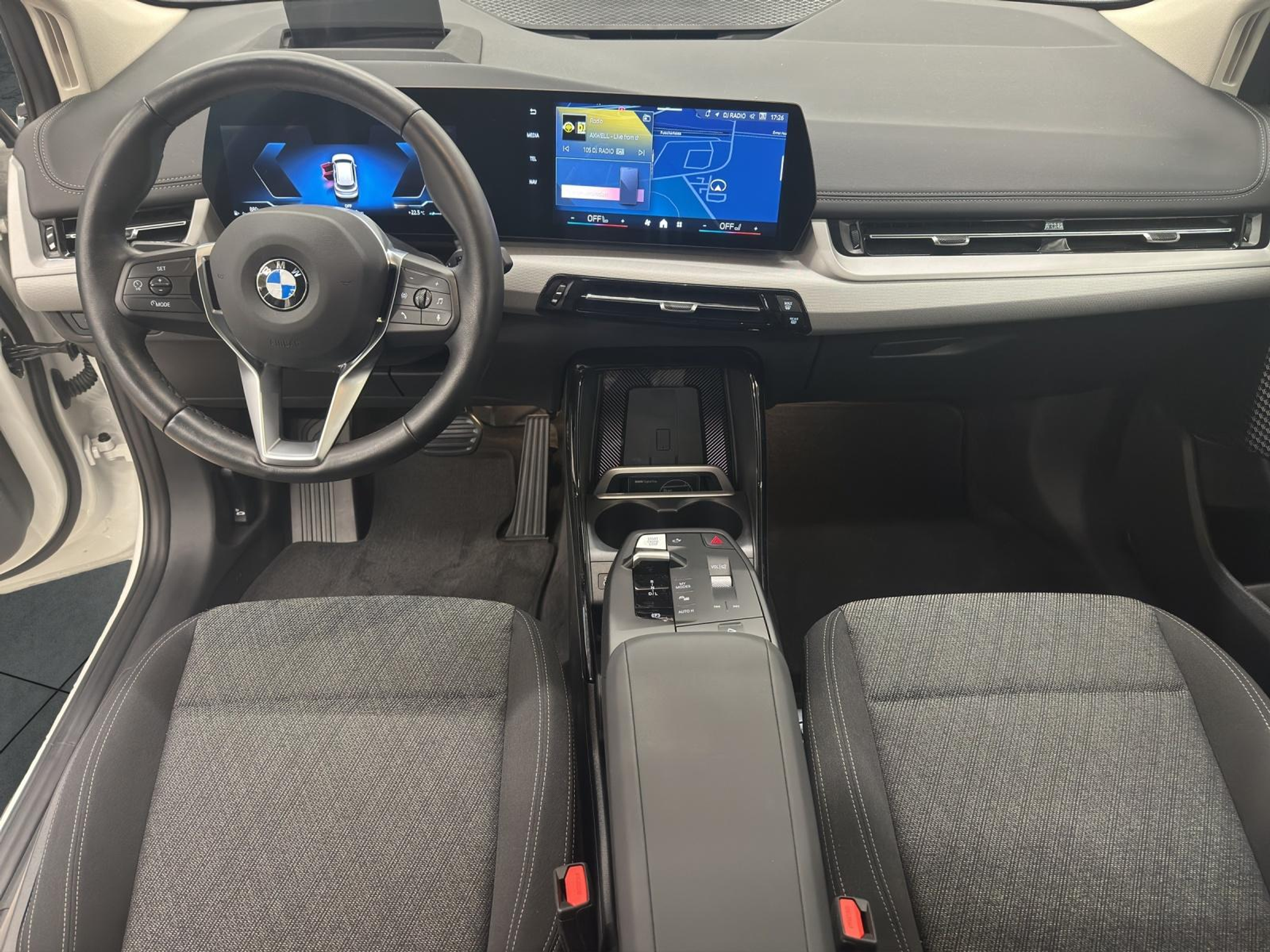 listing desktop thumbnail image 9