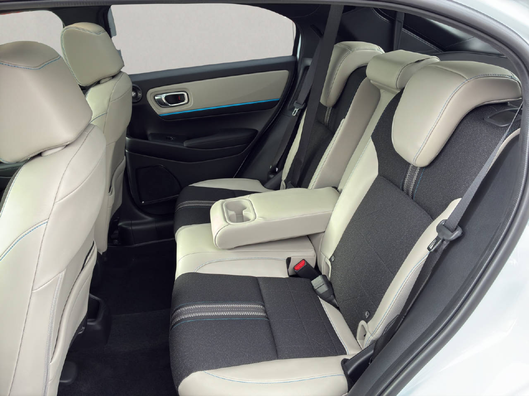 listing desktop thumbnail image 7