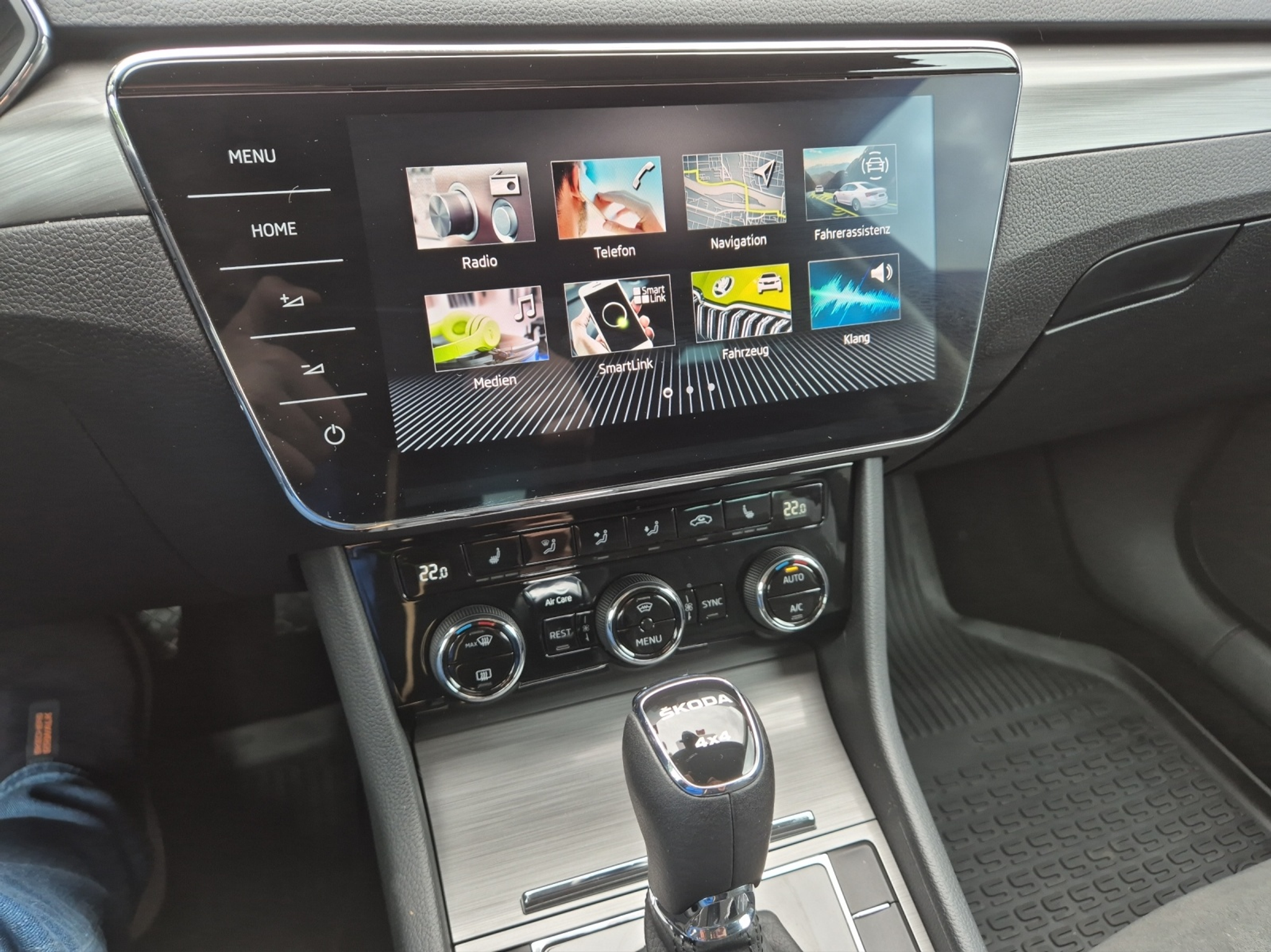 listing desktop thumbnail image 15