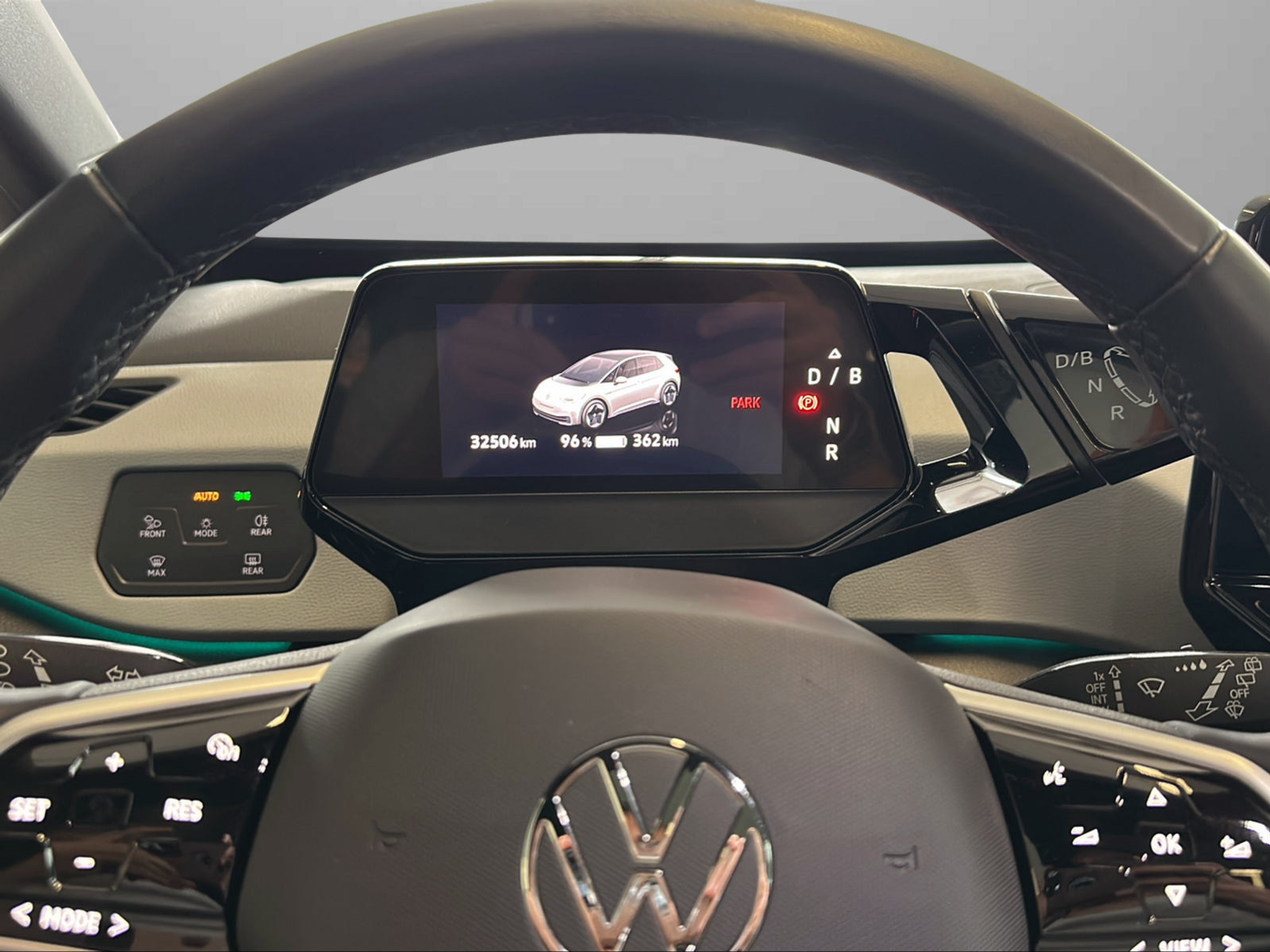 listing desktop thumbnail image 8